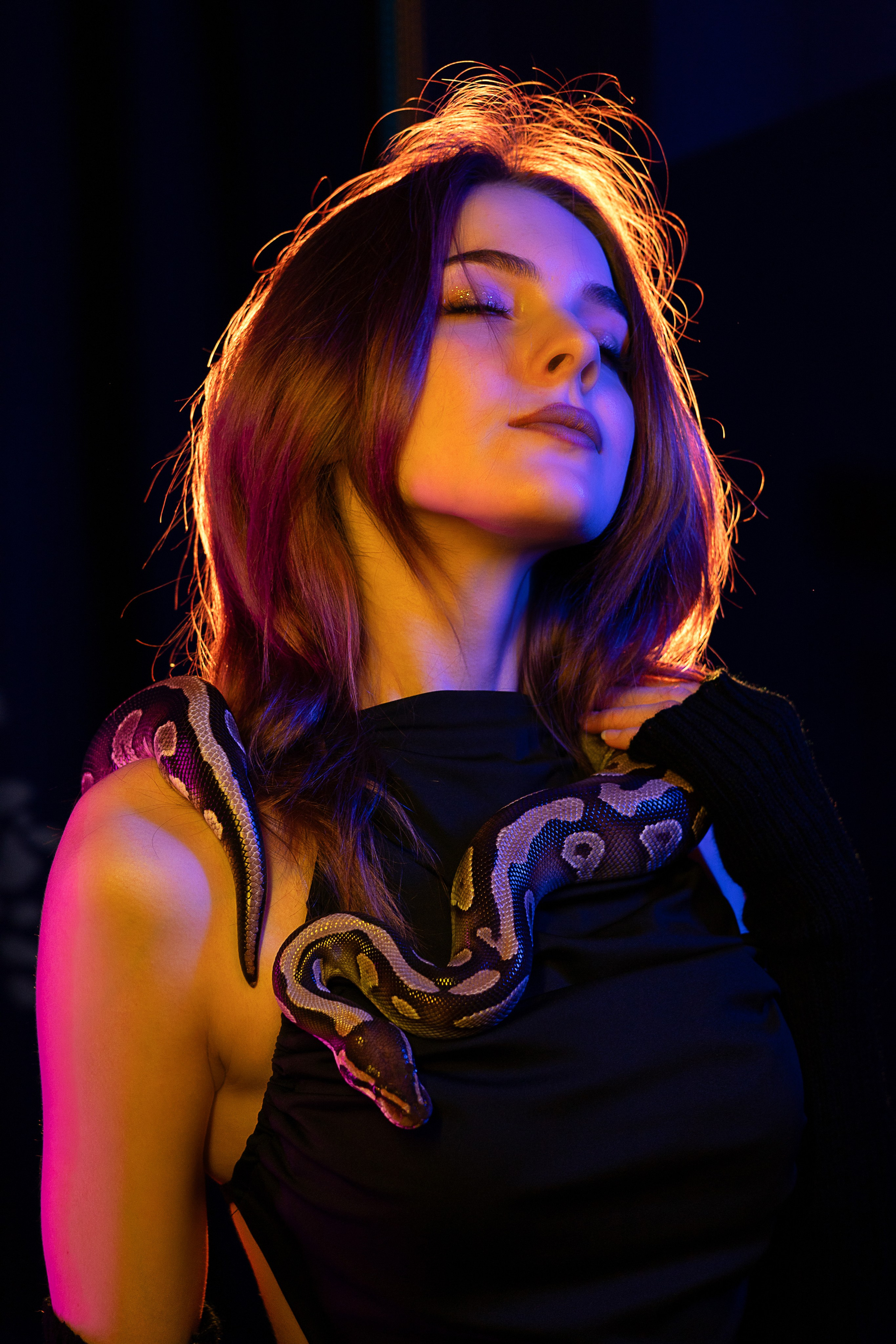 Анастасия. Фотосессия со змеей. Портретный фотограф Панферова Регина г. Санкт-Петербург, г. Казань
