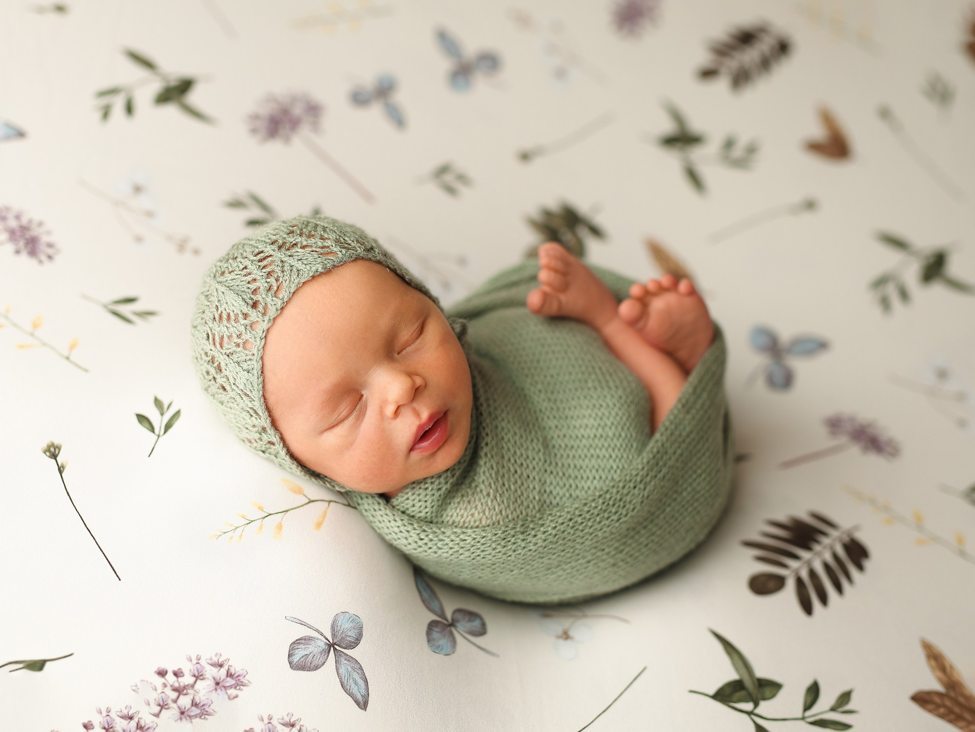 Newborn. Фотограф новорождённых в Казани Нейля Гильмутдинова ньюборн