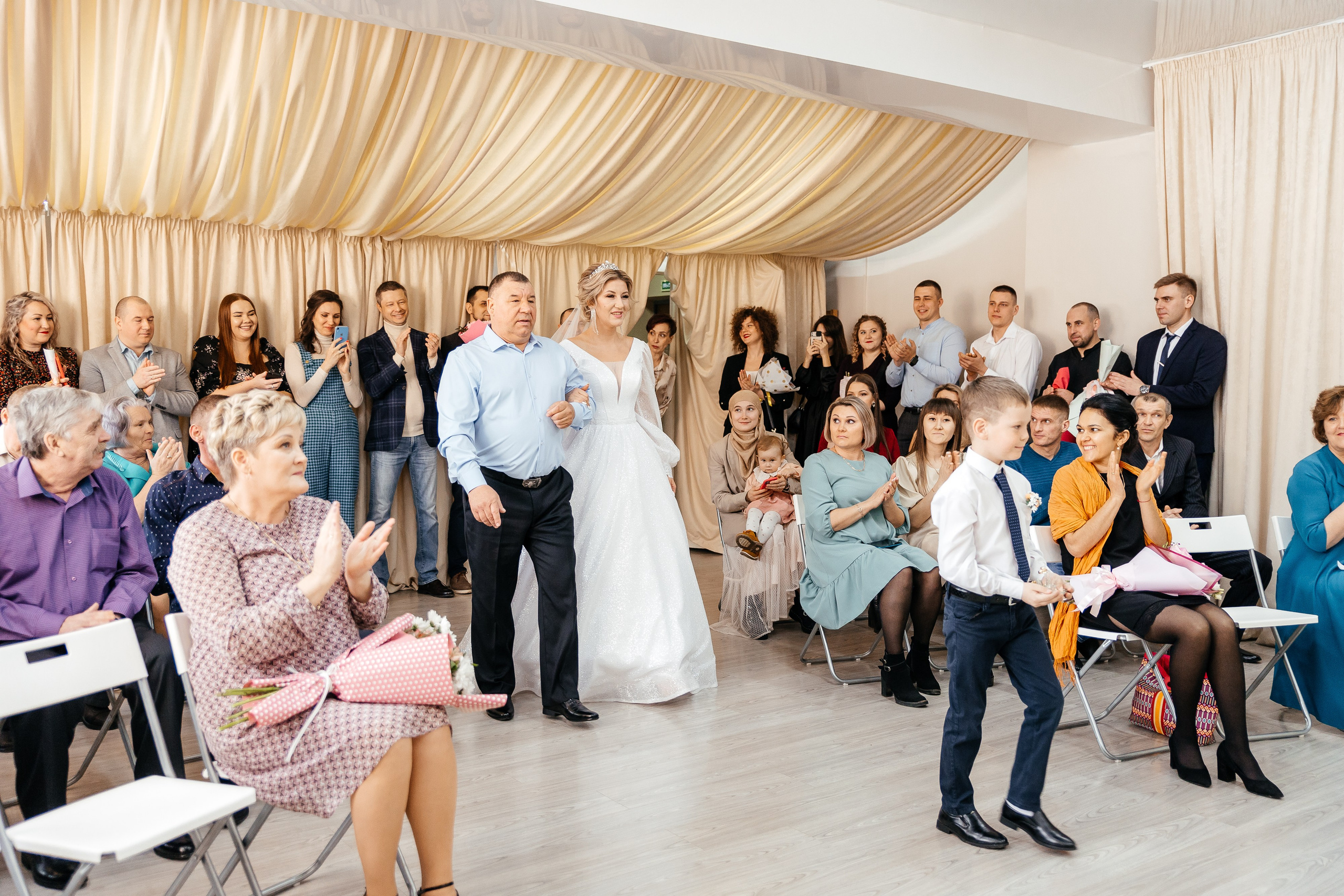 Алмаз и Юля. Ваш самый лучший фотограф!