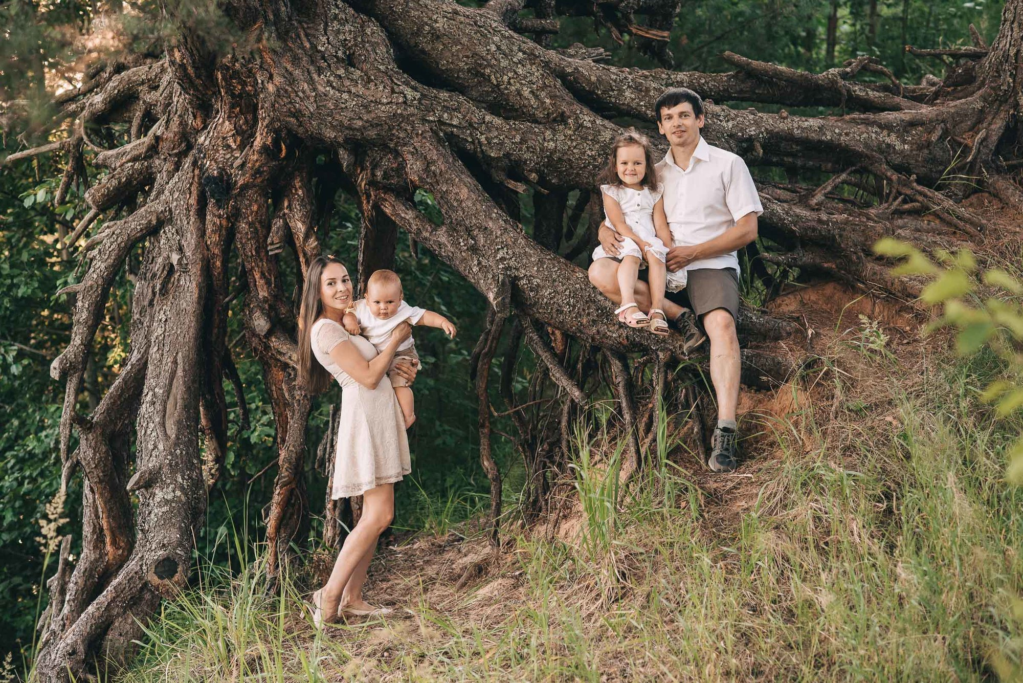 Замечательная семья на прогулки. Свадебный и семейный фотограф в Котласе Никита Попов