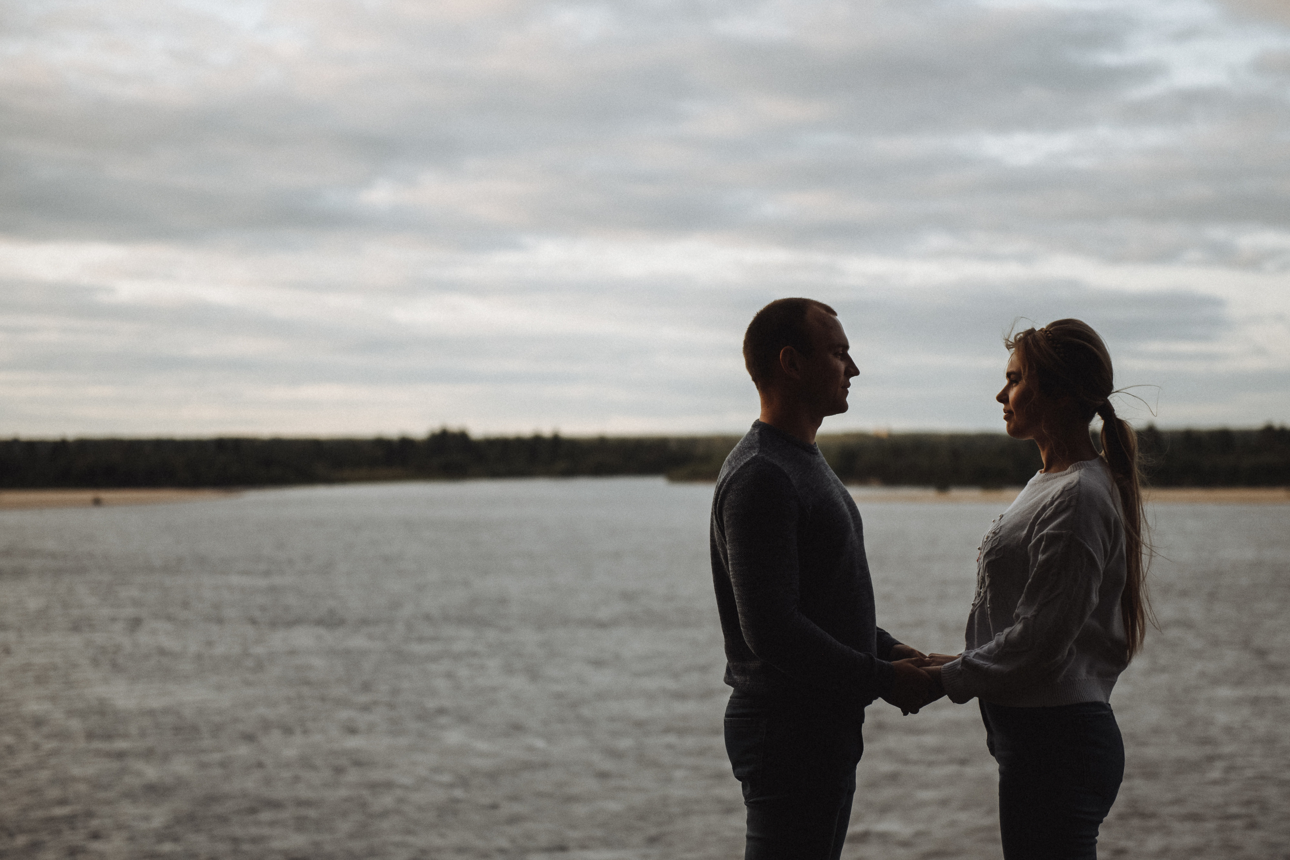 Чувственная фотосессия в лесу. Свадебный и семейный фотограф в Котласе Никита Попов