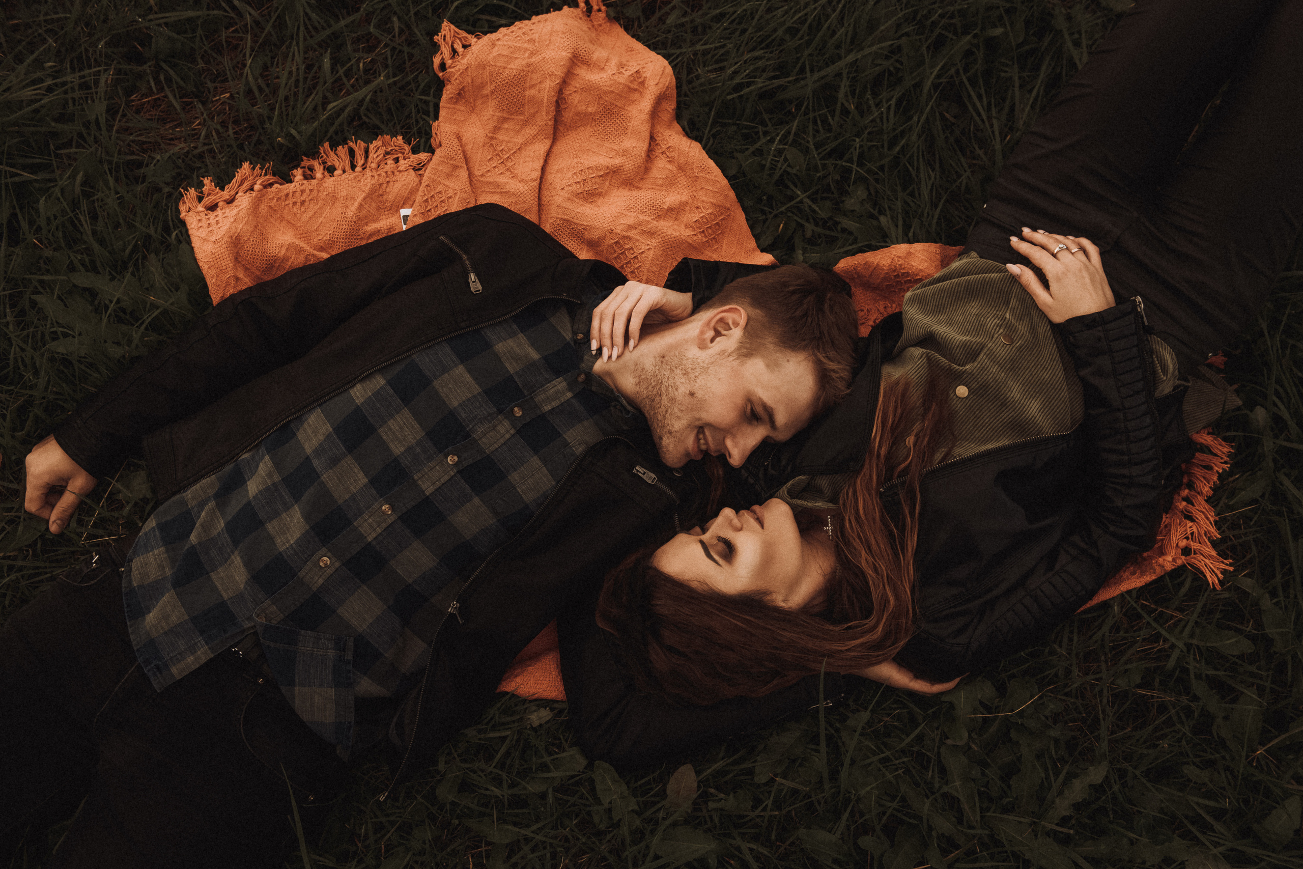 Эмоциональная прогулка на природе. Свадебный и семейный фотограф в Котласе Никита Попов