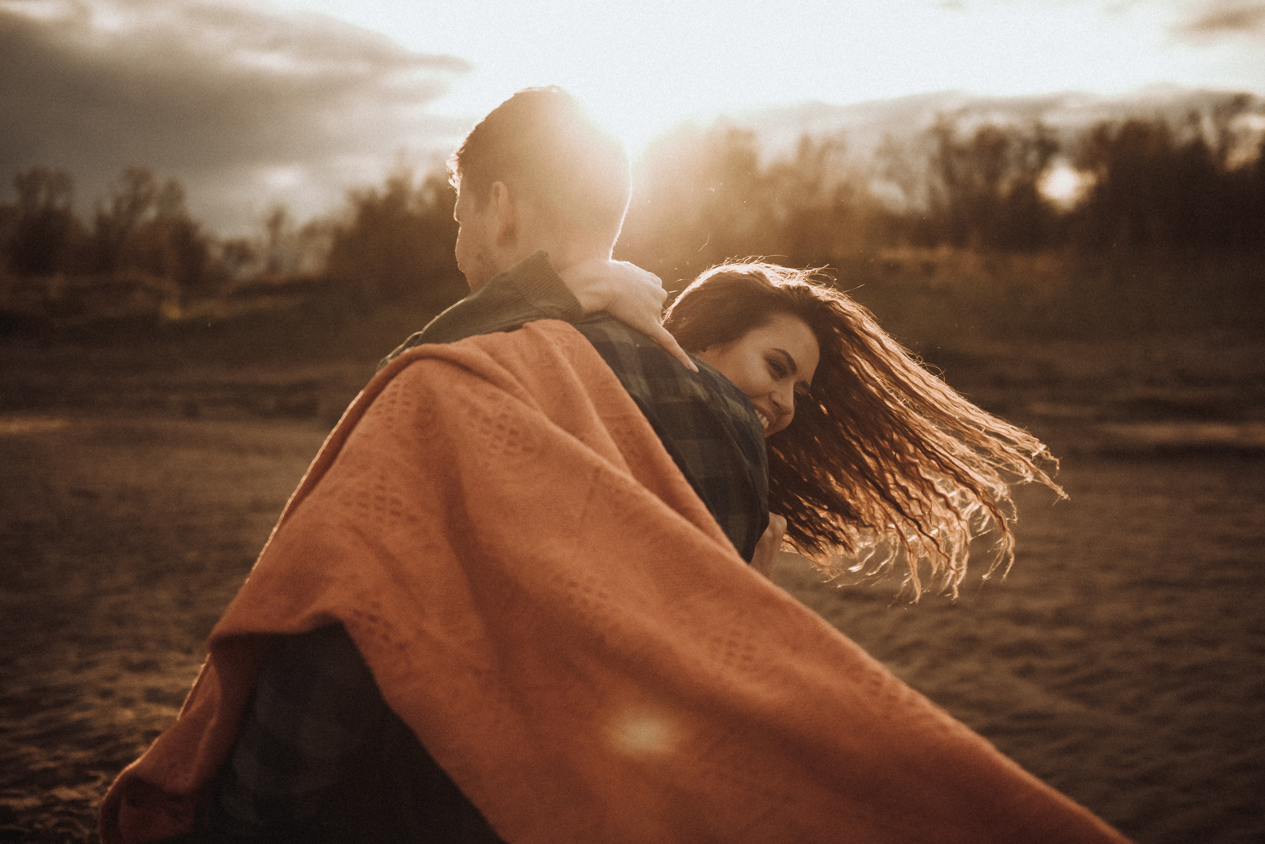 Эмоциональная прогулка на природе. Свадебный и семейный фотограф в Котласе Никита Попов