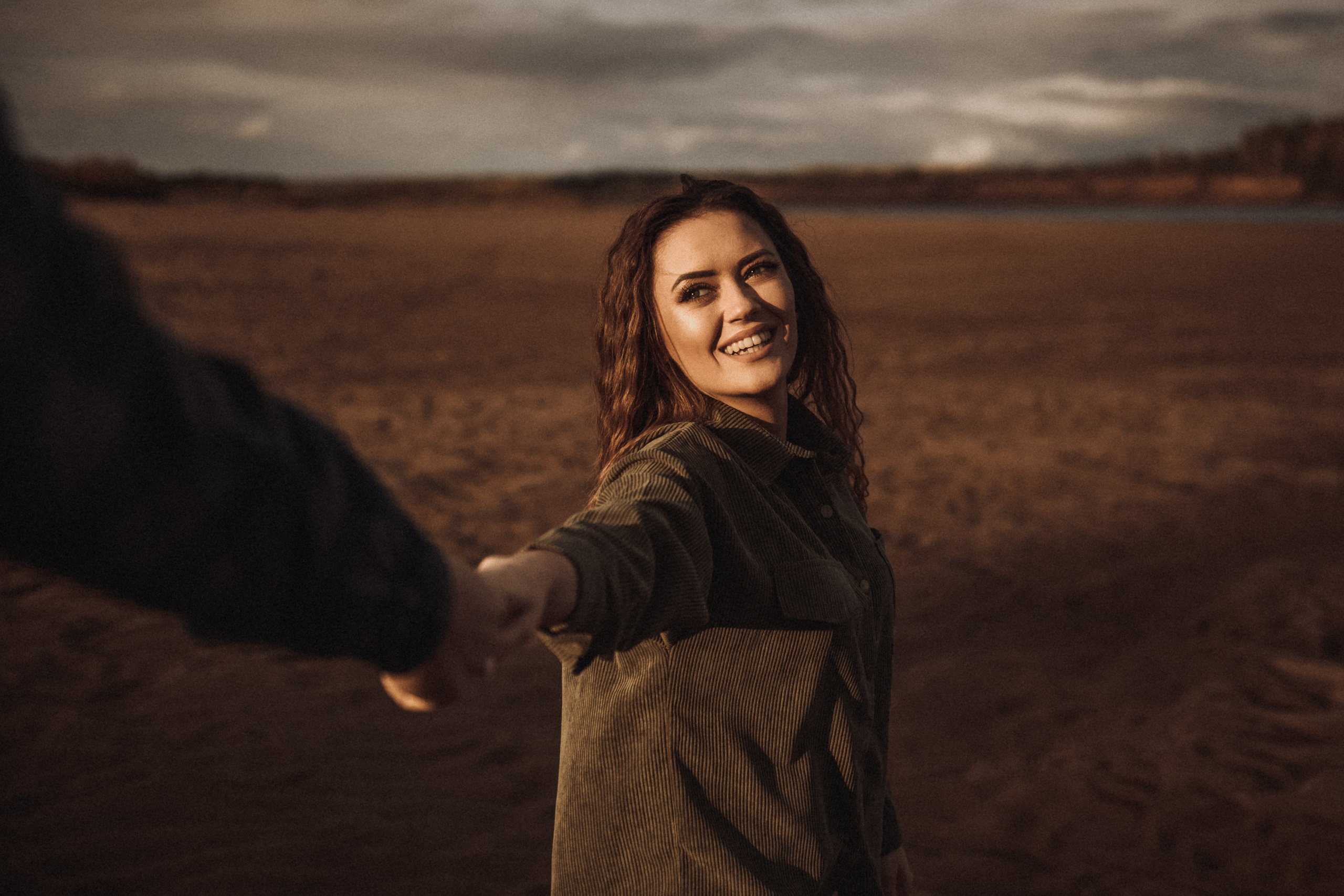 Эмоциональная прогулка на природе. Свадебный и семейный фотограф в Котласе Никита Попов