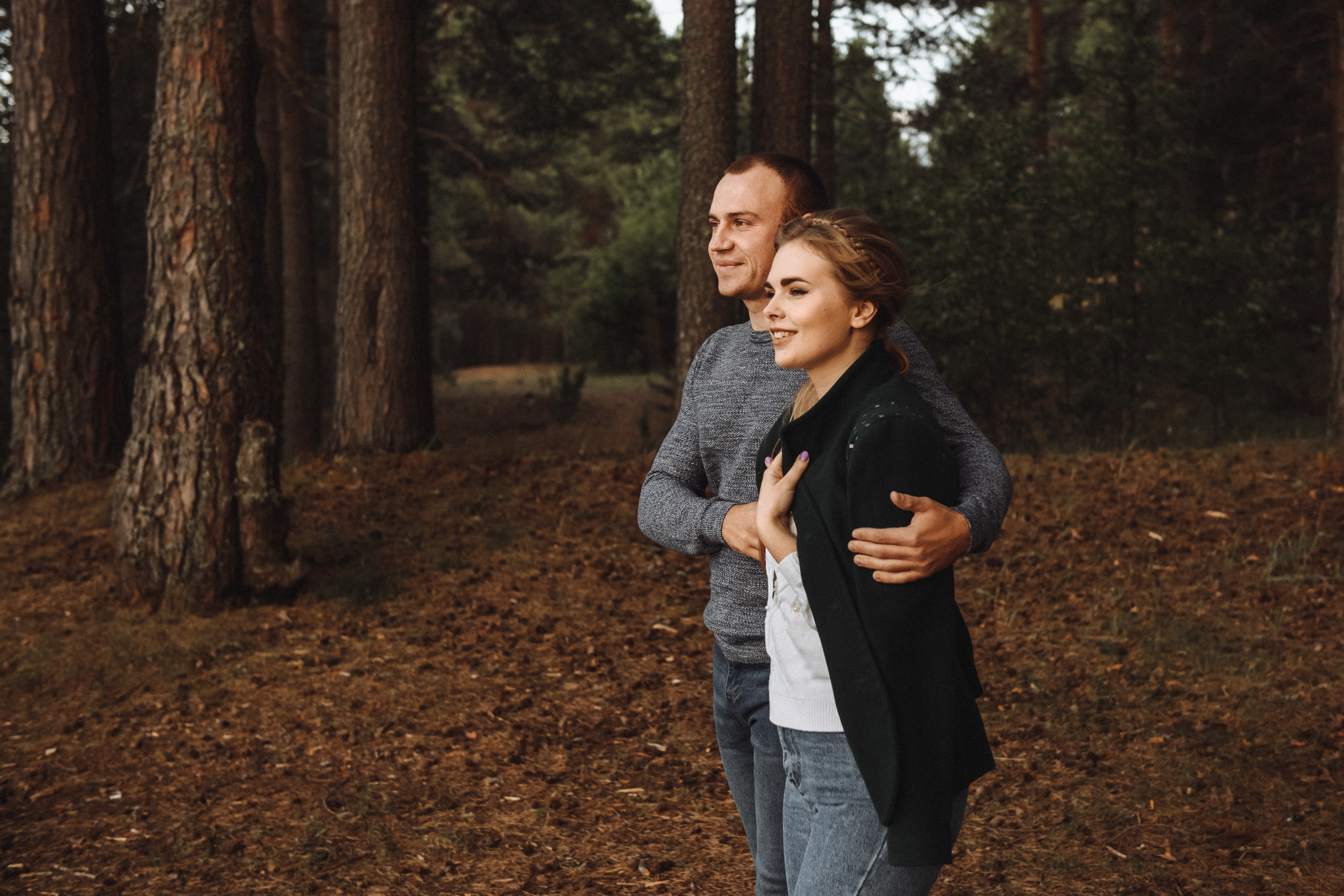 Чувственная фотосессия в лесу. Свадебный и семейный фотограф в Котласе Никита Попов