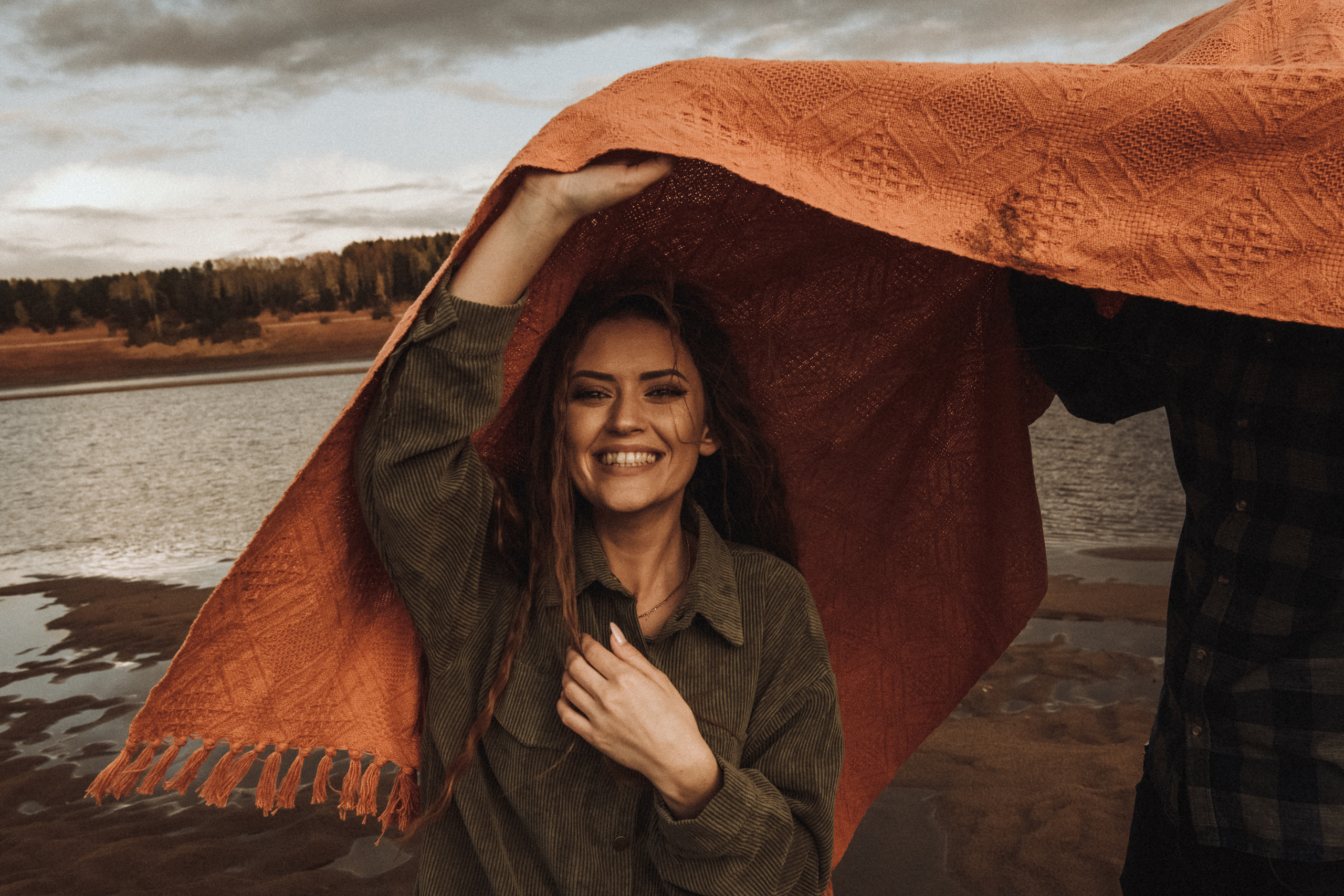 Эмоциональная прогулка на природе. Свадебный и семейный фотограф в Котласе Никита Попов