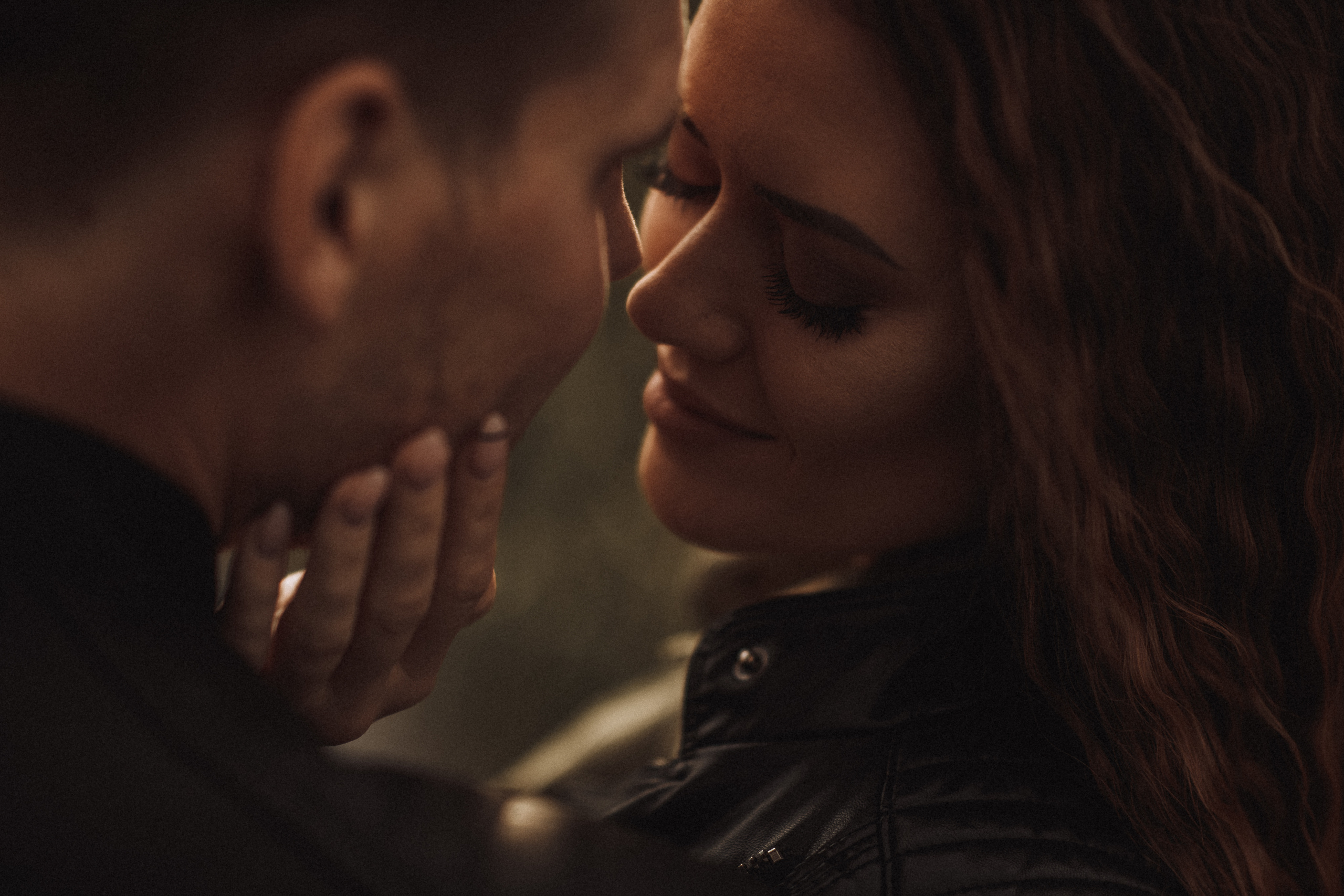 Эмоциональная прогулка на природе. Свадебный и семейный фотограф в Котласе Никита Попов