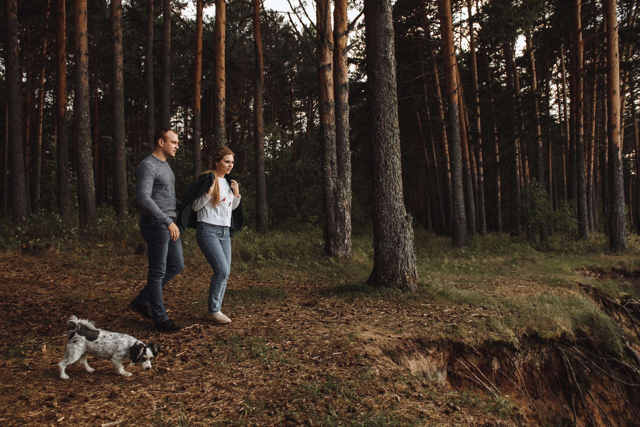 Чувственная фотосессия в лесу. Свадебный и семейный фотограф в Котласе Никита Попов