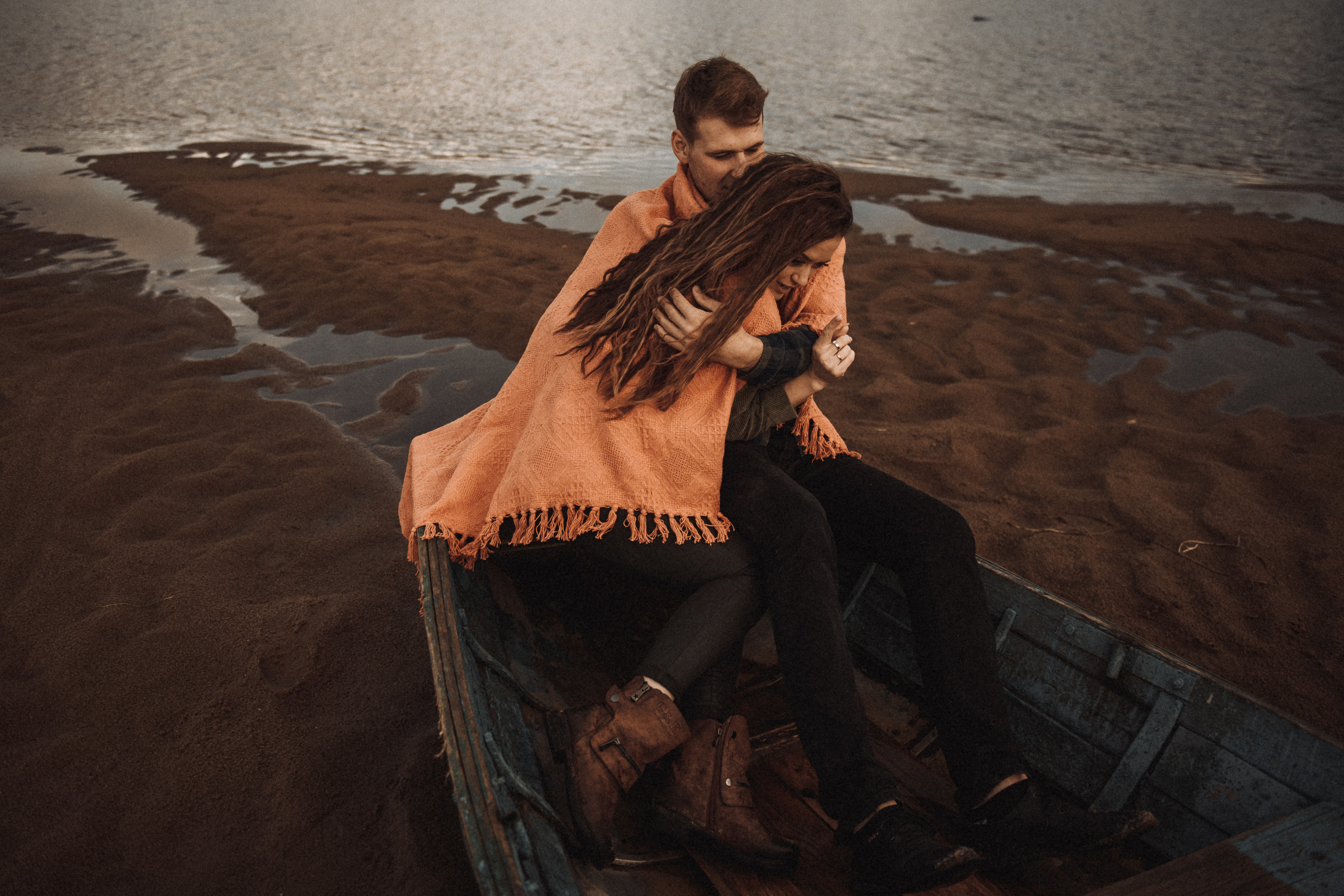 Эмоциональная прогулка на природе. Свадебный и семейный фотограф в Котласе Никита Попов