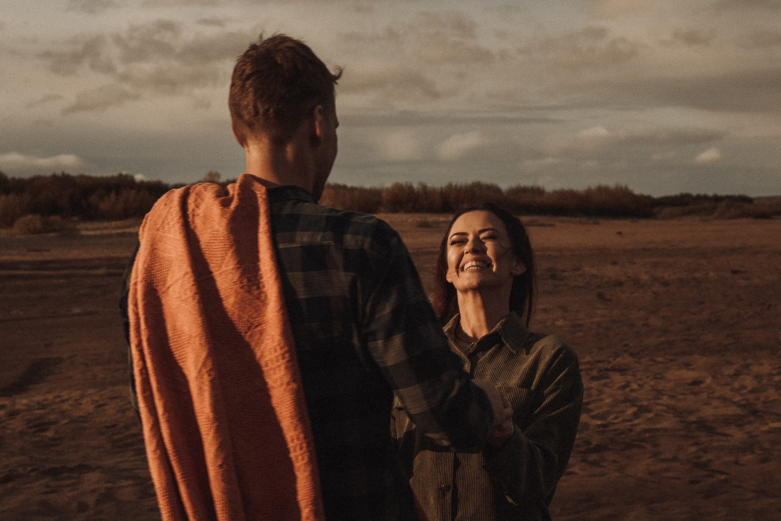 Эмоциональная прогулка на природе. Свадебный и семейный фотограф в Котласе Никита Попов