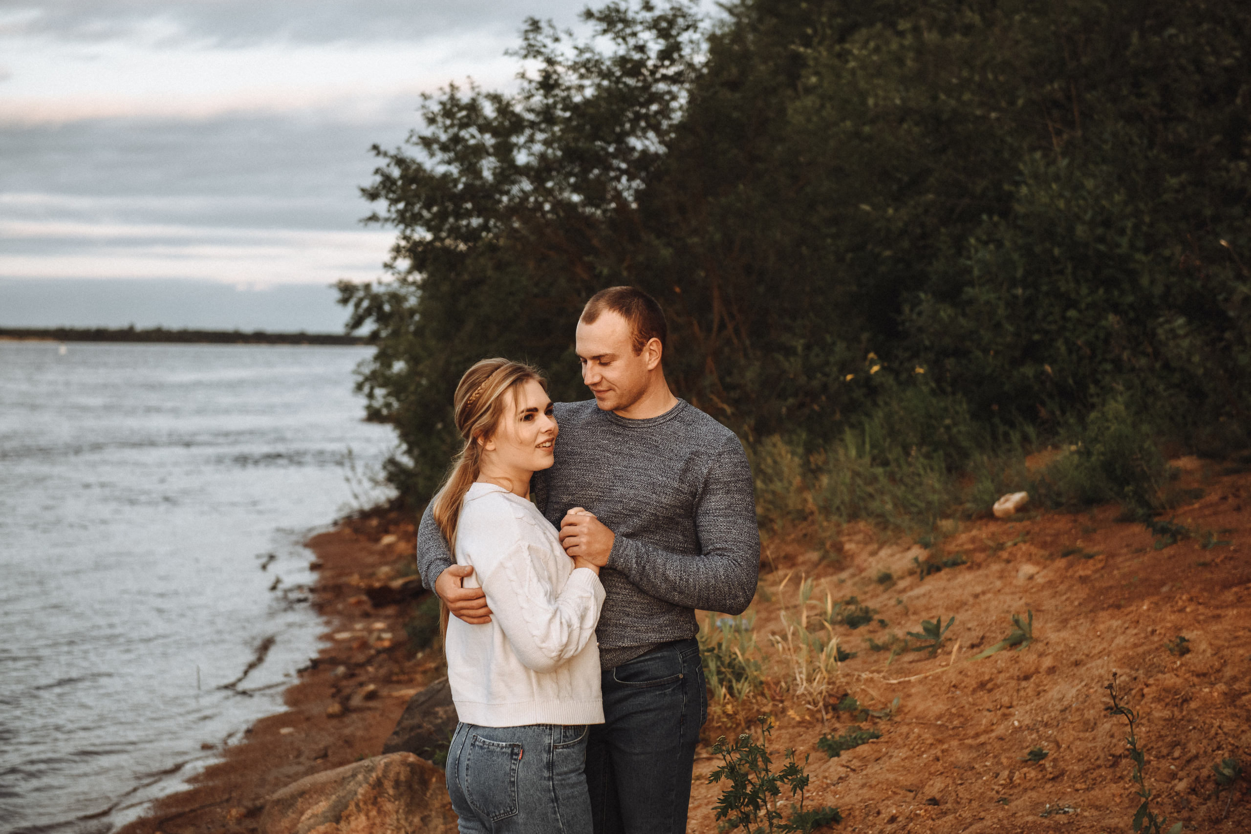 Чувственная фотосессия в лесу. Свадебный и семейный фотограф в Котласе Никита Попов