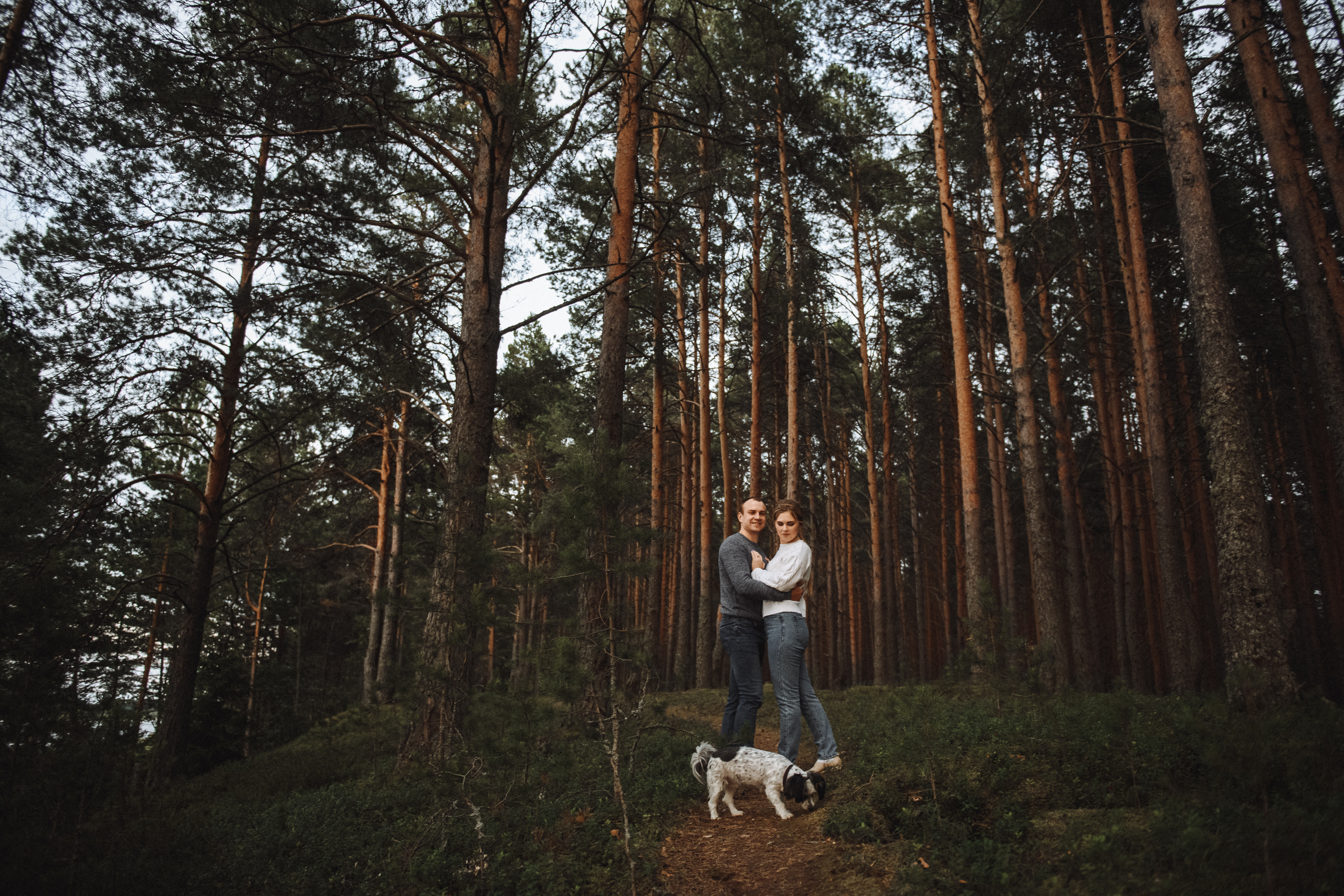 Чувственная фотосессия в лесу. Свадебный и семейный фотограф в Котласе Никита Попов