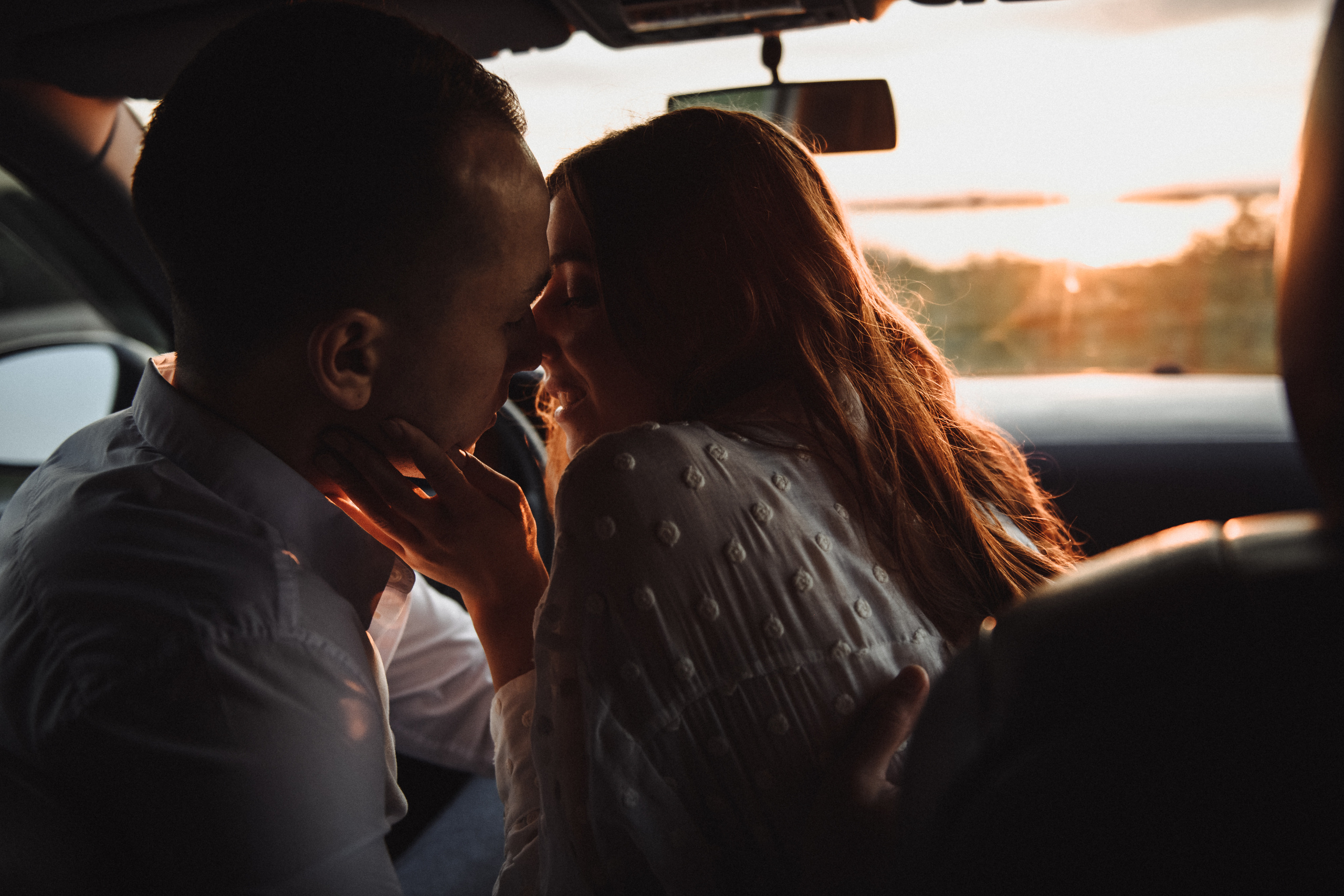 Прогулка по пляжу на закате. Свадебный и семейный фотограф в Котласе Никита Попов