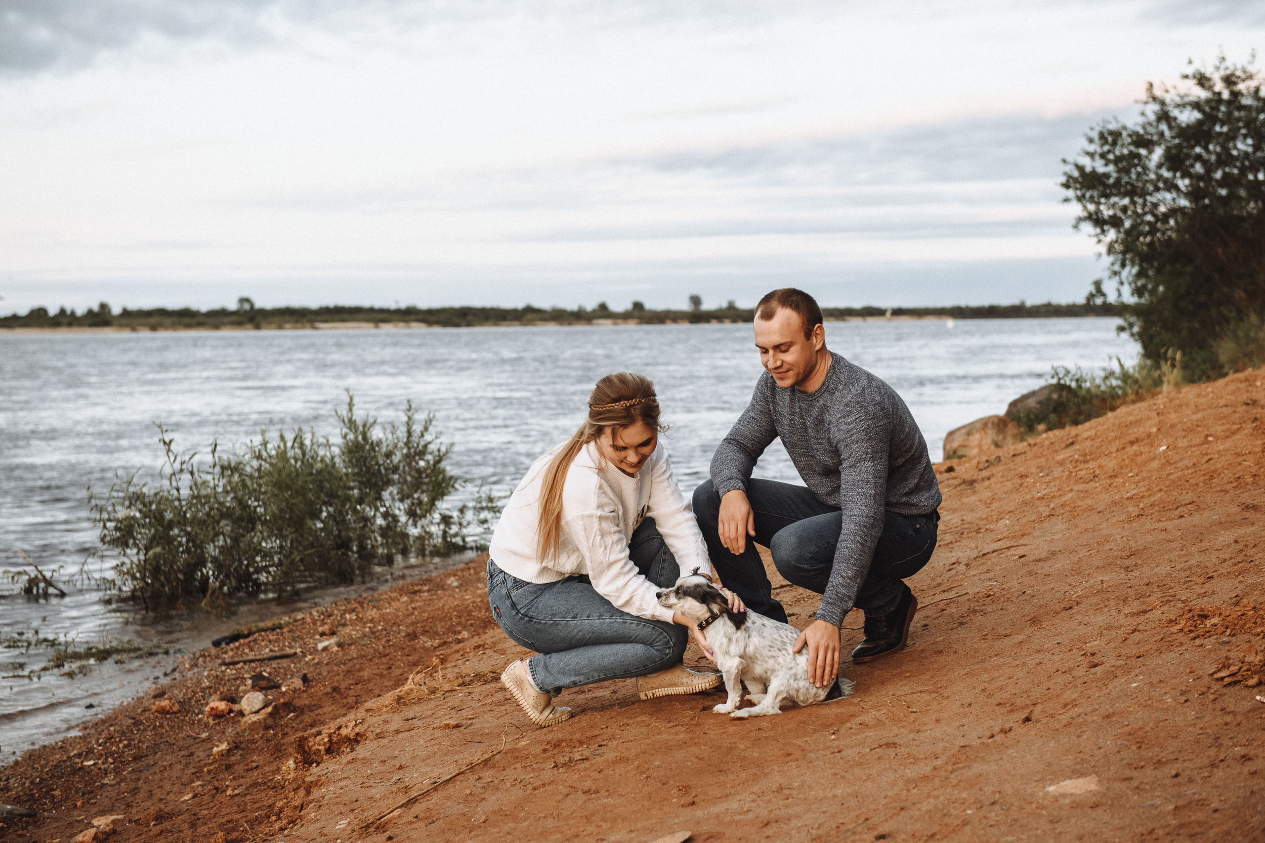 Чувственная фотосессия в лесу. Свадебный и семейный фотограф в Котласе Никита Попов