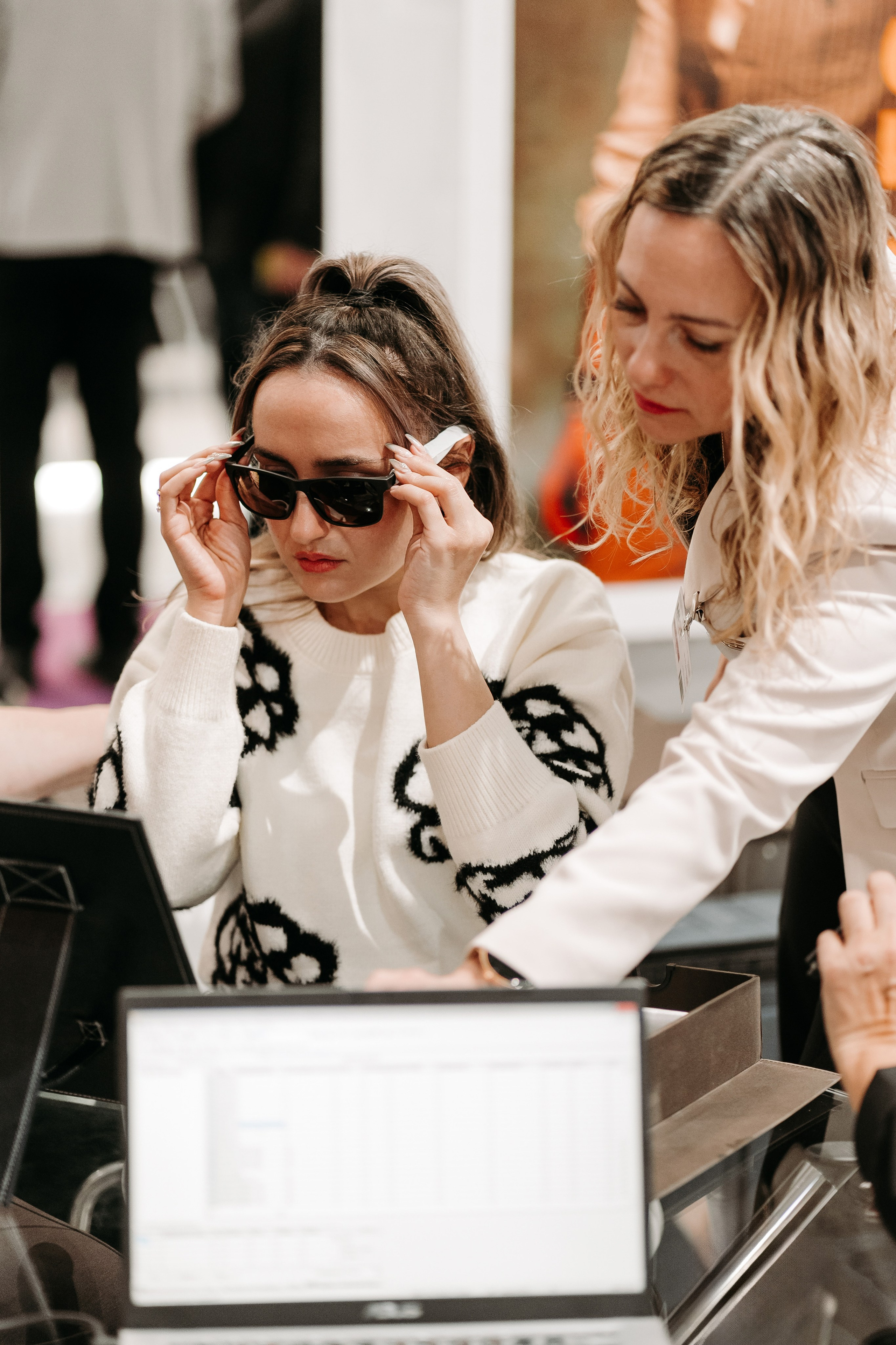 Оптическая_выставка. Репортажный и свадебный фотограф в Москве Рая Небогатова