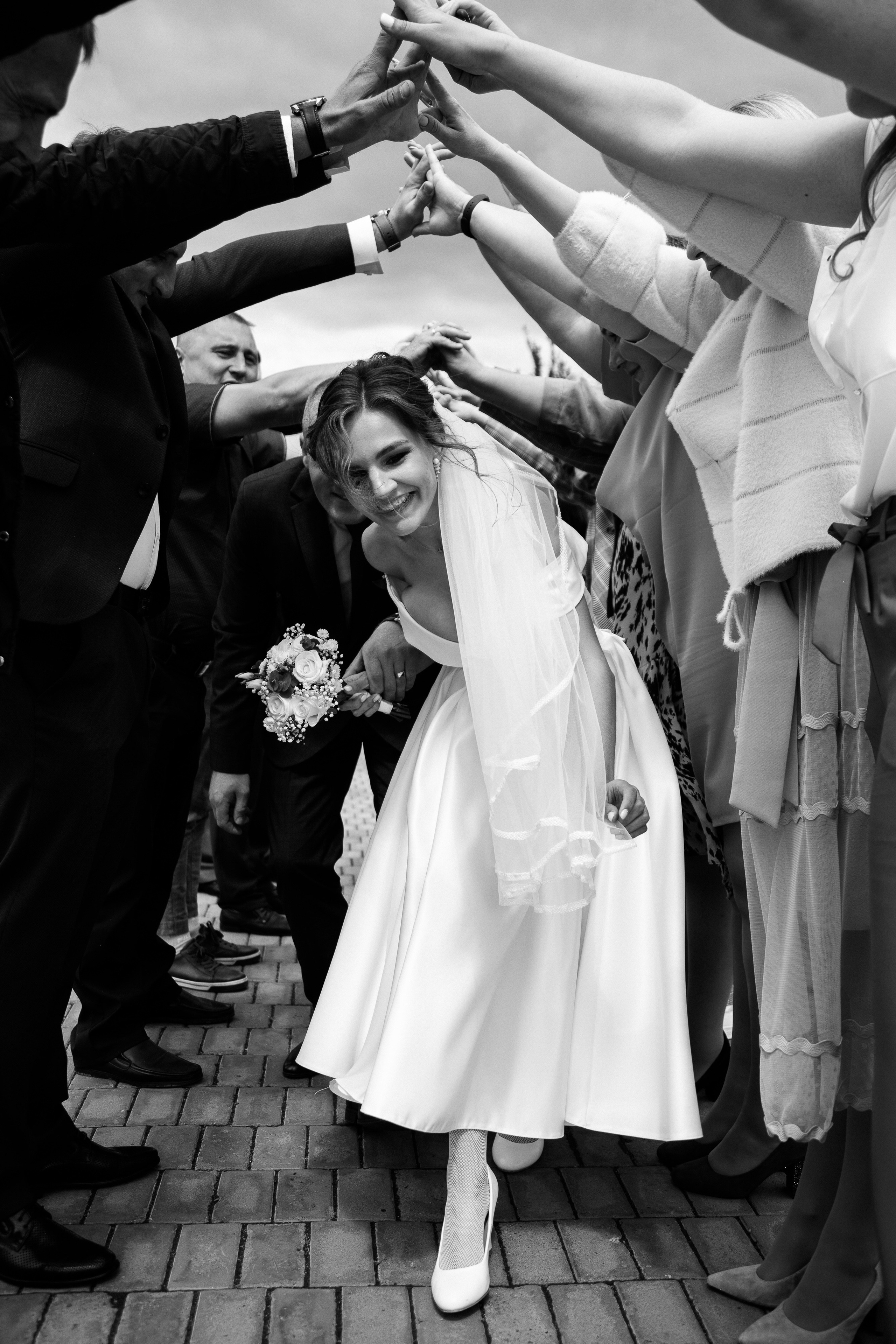 Пасмурно, гости, лимузин. Креативный и женский Фотограф Омске Наталья Лебедева