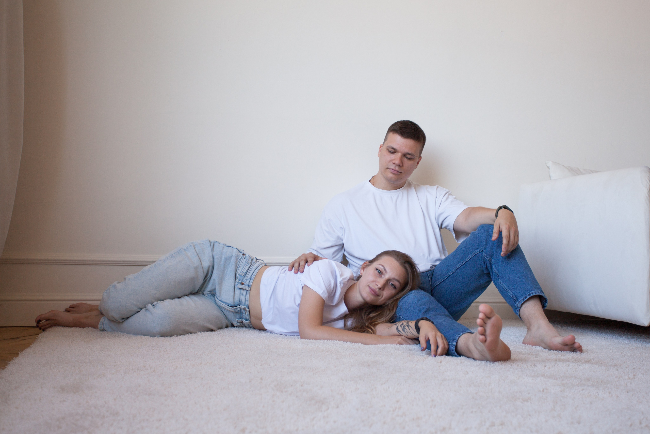 Женя и Кристина минимализм. Семейный и детский фотограф в Краснодаре Брусилова Марина