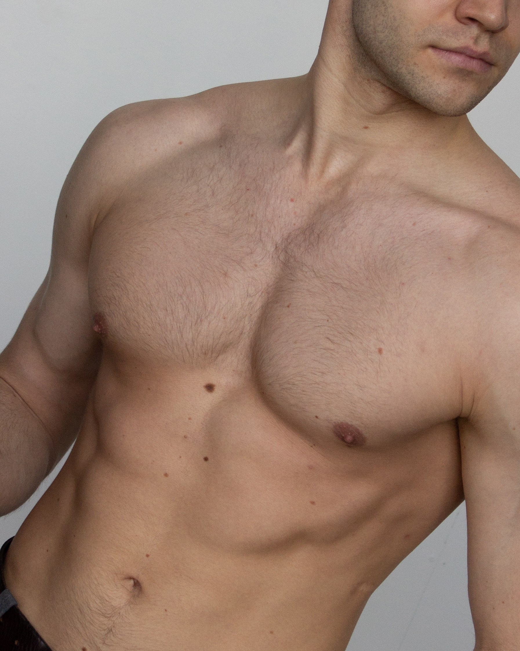 BEFORE / AFTER. RETOUCHER / Beauty / Product / Fashion / Commercial