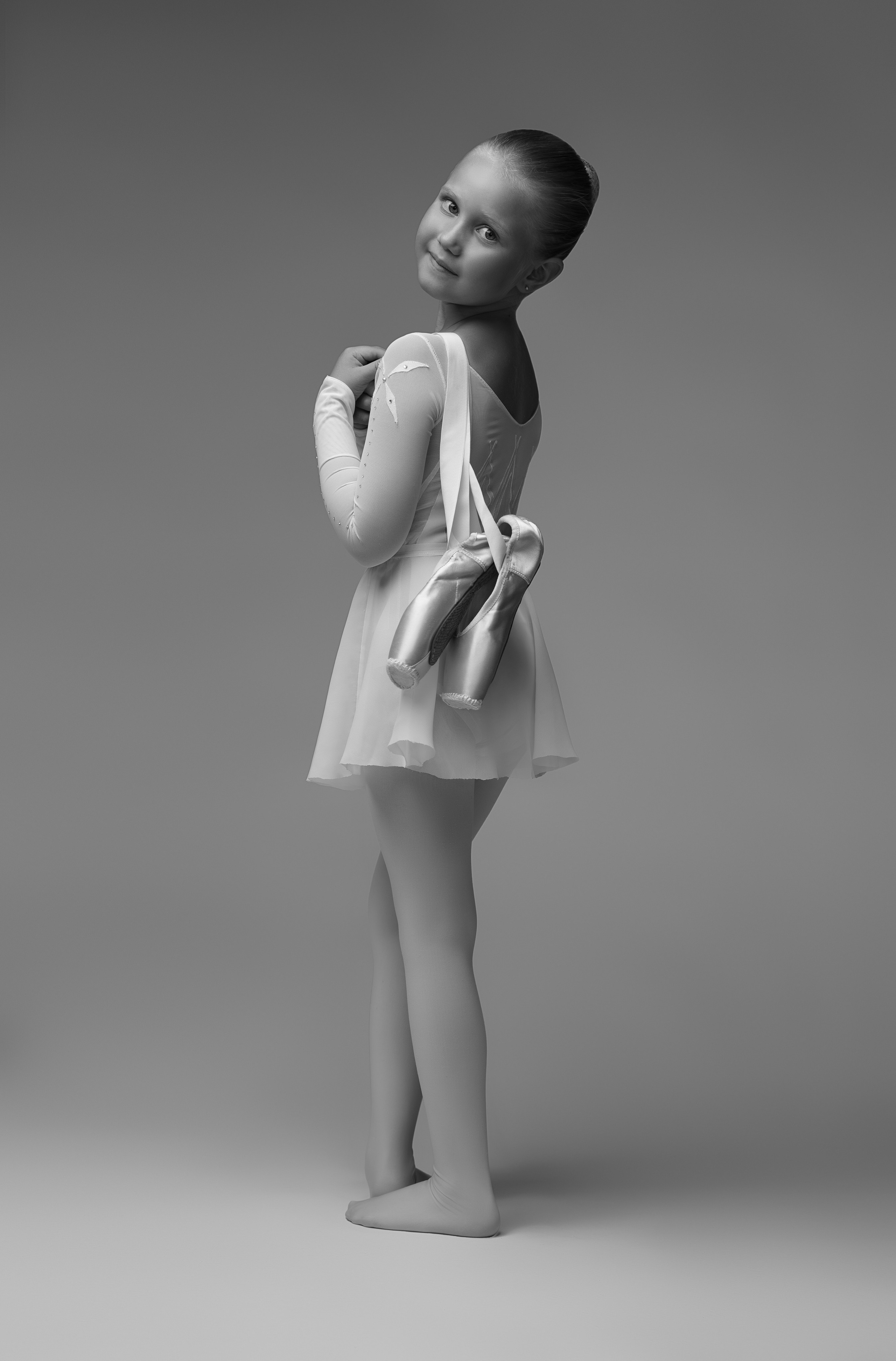 Портретная фотосессия в стиле «Минимализм»: балет и спорт. Виктория Беник