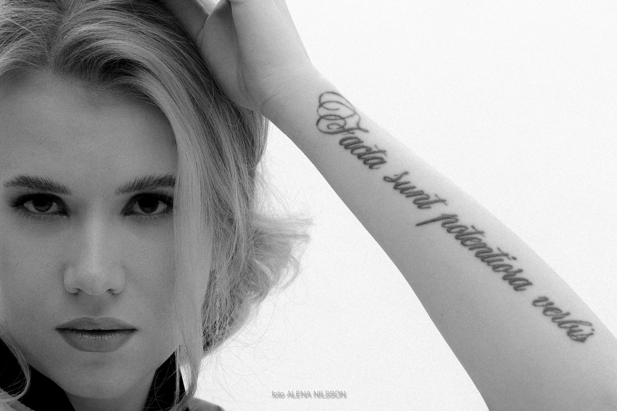 Лица. Нежные. ЧБ. Фотограф Алёна Нильссон