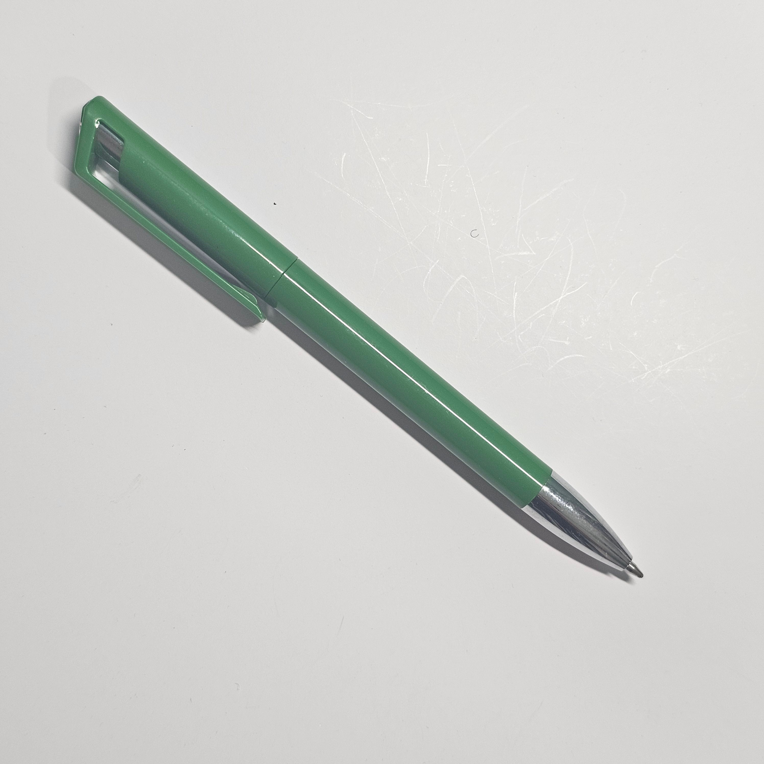 Ручки. MEMENTO.Выпускные альбомы, школьные, юбилейные и другие книги. Ростов-на-Дону