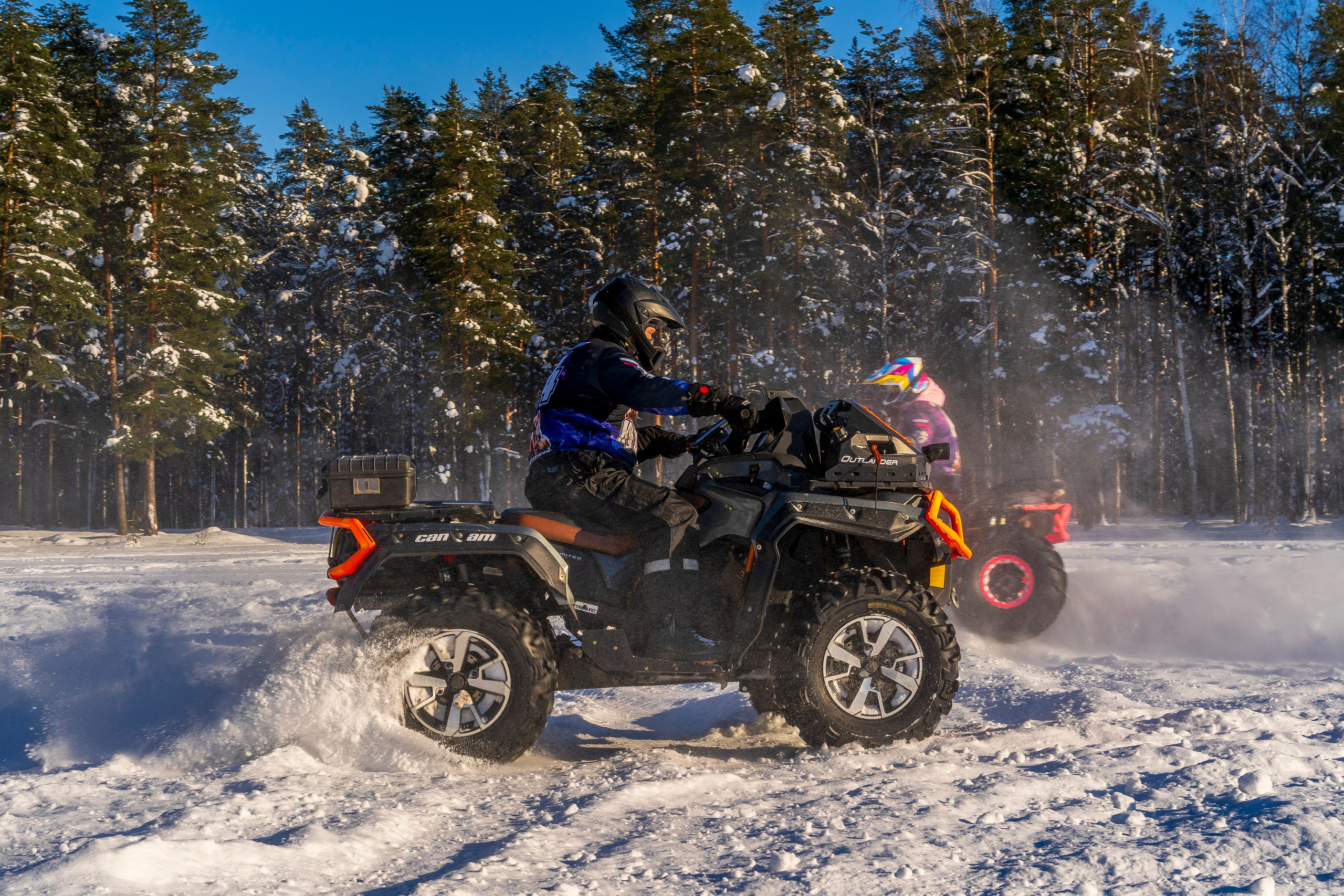 Кудрово ATV. Графический дизайнер Илья Левченко