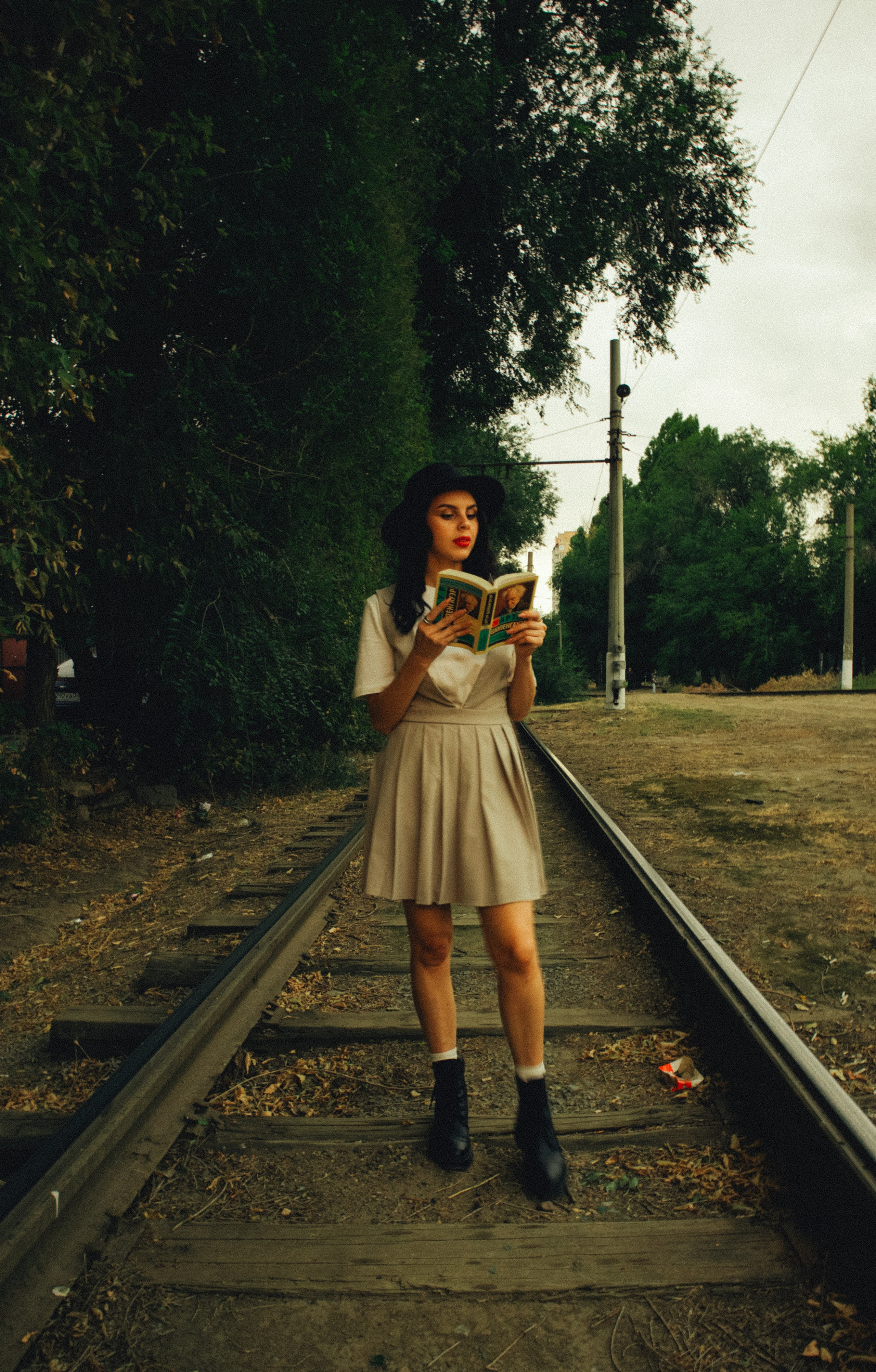 Сентябрь горит. Портретный и уличный фотограф в Санкт-Петербурге Сергей Кутьин