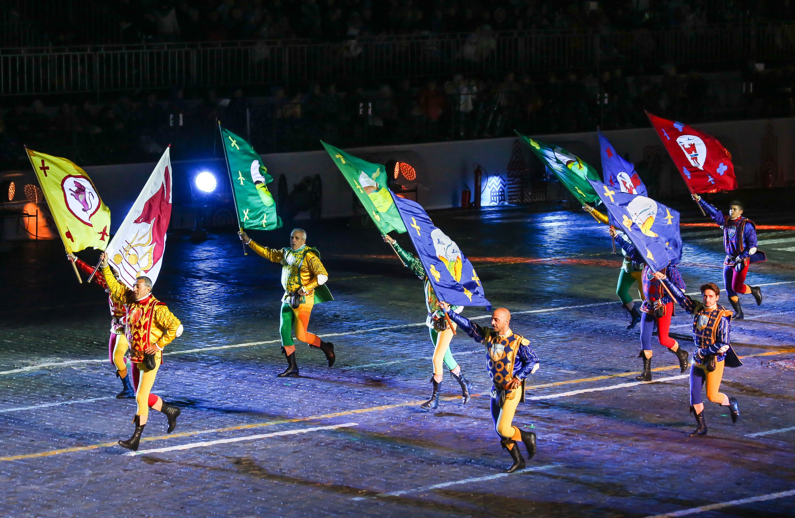 Фестиваль «Спасская башня» — 2014. Дарья Письменюк / Darya Leitstern — фотограф, музыкант, журналист, путешественник
