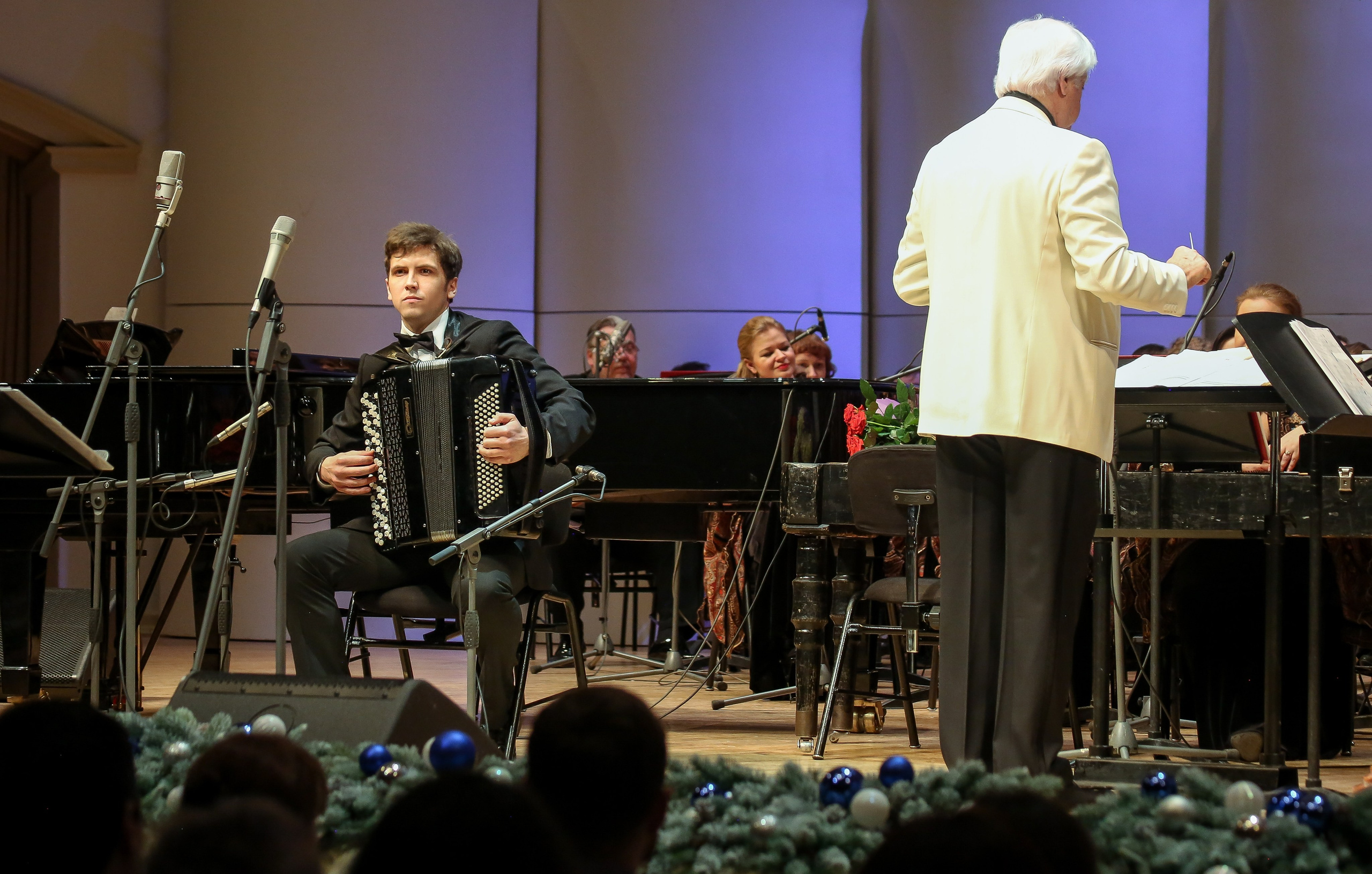 Christmas in Blue. Дарья Письменюк / Darya Leitstern — фотограф, музыкант, журналист, путешественник