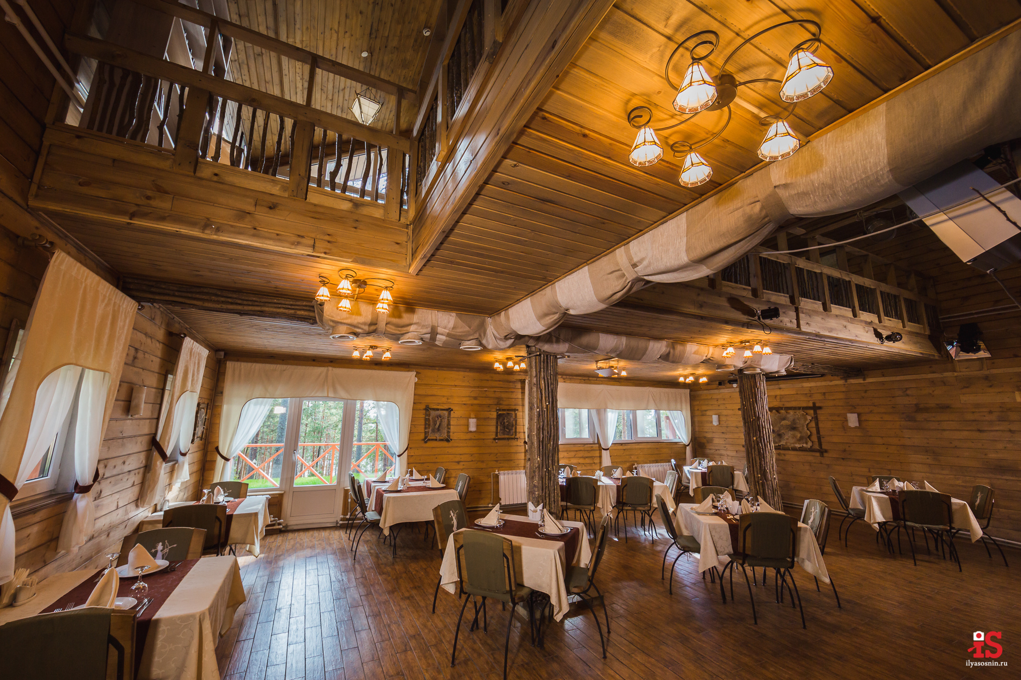 Интерьерная  фотосъемка, фото для гостиницы, фотосъемка отелей, фото для турбизнеса, фото номеров отелей, фото ресторана, фото меню отеля, конференц зал, гостевой дом в карелии, лучший фотограф интерьеров Петрозаводск Карелия, турбаза в Карелии, база отдыха на Сямозеро, фотограф Илья Соснин