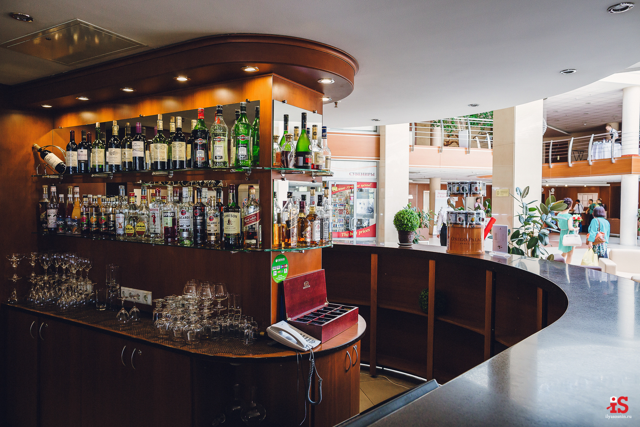 Интерьерная  фотосъемка, фото для гостиницы, фотосъемка отелей, фото для турбизнеса, фото номеров отелей, фото ресторана, фото меню отеля, конференц зал, гостевой дом в карелии, лучший фотограф интерьеров Петрозаводск Карелия, турбаза в Карелии, экскурсии по Карелии, Кижи, Петрозаводск, Илья Соснин