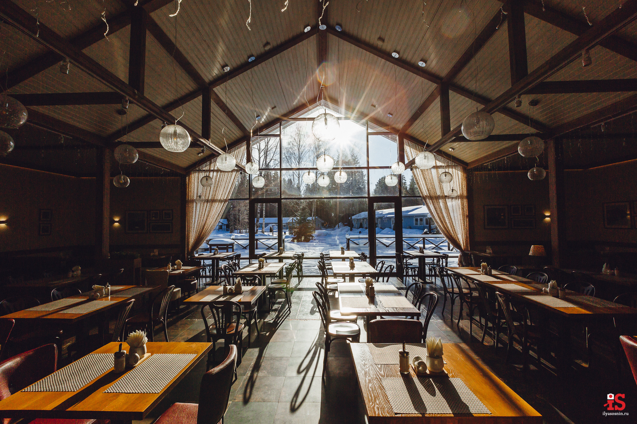 Интерьерная  фотосъемка, фото для гостиницы, фотосъемка отелей, фото для турбизнеса, фото номеров отелей, фото ресторана, фото меню отеля, конференц зал, гостевой дом в карелии, лучший фотограф интерьеров Петрозаводск Карелия, турбаза в Карелии, экскурсии по Карелии, Кижи, Петрозаводск, фотограф интерьеров Илья Соснин