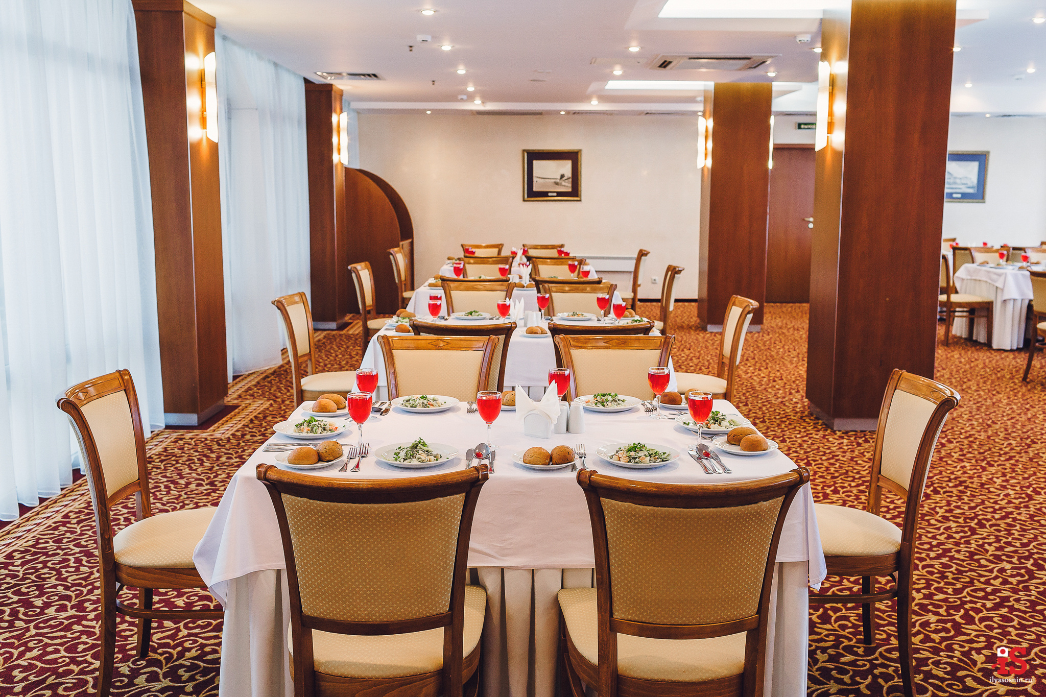 Интерьерная  фотосъемка, фото для гостиницы, фотосъемка отелей, фото для турбизнеса, фото номеров отелей, фото ресторана, фото меню отеля, конференц зал, гостевой дом в карелии, лучший фотограф интерьеров Петрозаводск Карелия, турбаза в Карелии, экскурсии по Карелии, Кижи, Петрозаводск, Илья Соснин