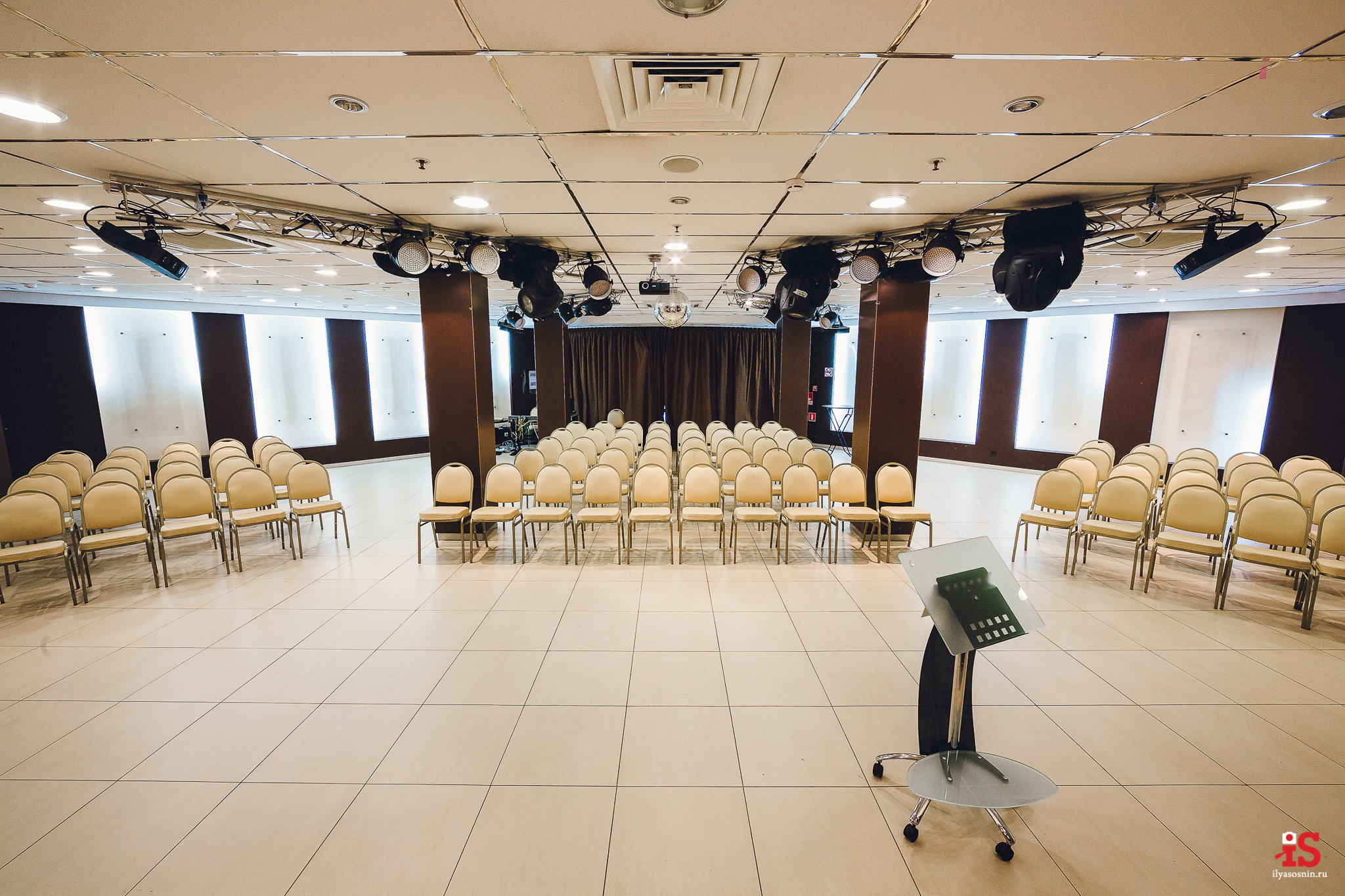 Интерьерная  фотосъемка, фото для гостиницы, фотосъемка отелей, фото для турбизнеса, фото номеров отелей, фото ресторана, фото меню отеля, конференц зал, гостевой дом в карелии, лучший фотограф интерьеров Петрозаводск Карелия, турбаза в Карелии, экскурсии по Карелии, Кижи, Петрозаводск, Илья Соснин