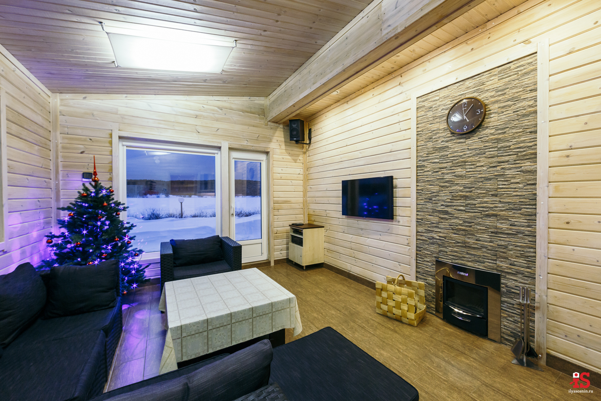 Интерьерная  фотосъемка, фото для гостиницы, фотосъемка отелей, фото для турбизнеса, фото номеров отелей, фото ресторана, фото меню отеля, конференц зал, гостевой дом в карелии, лучший фотограф интерьеров Петрозаводск Карелия, турбаза в Карелии, экскурсии по Карелии, Кижи, Петрозаводск, Илья Соснин