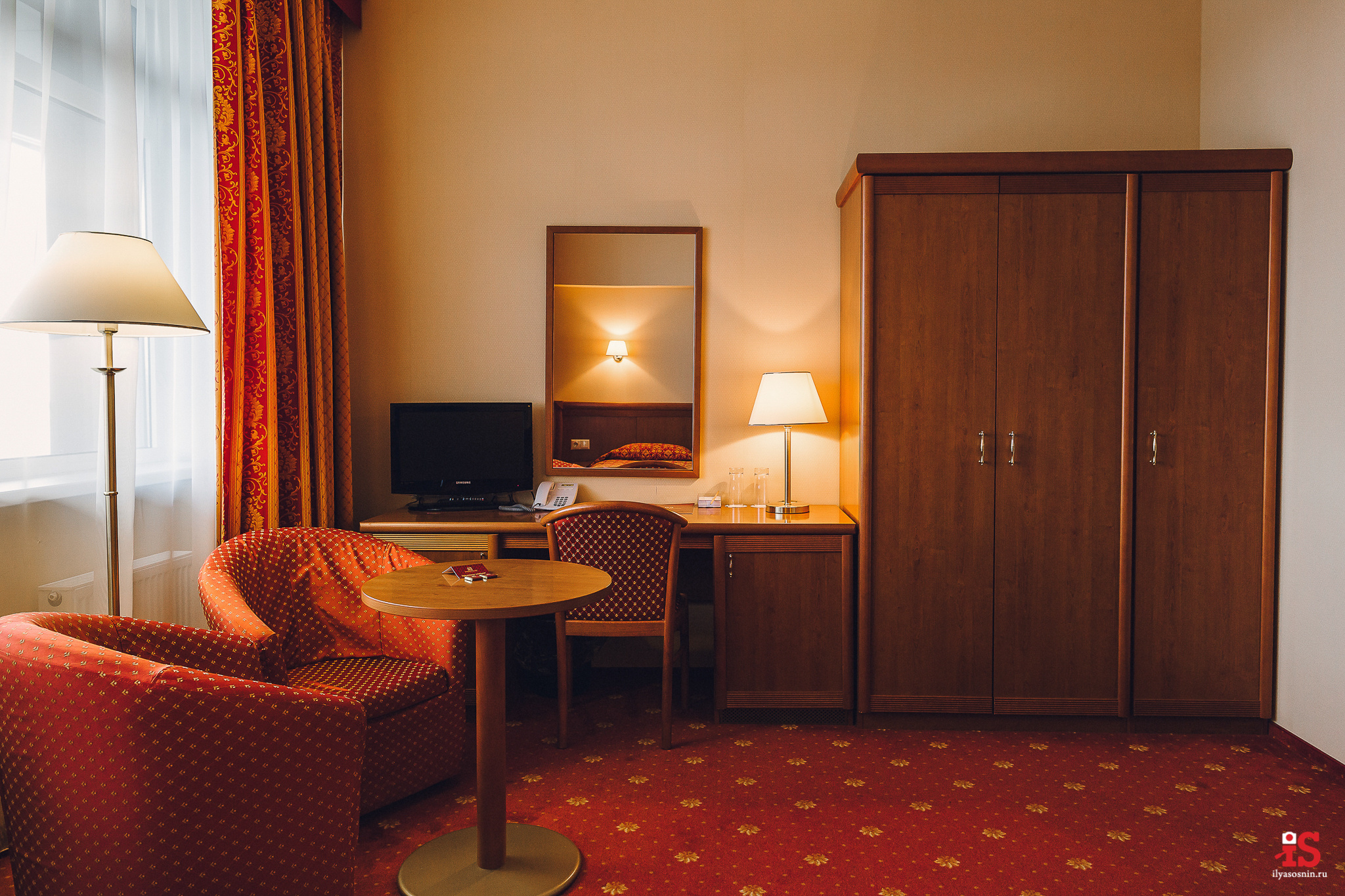 Интерьерная  фотосъемка, фото для гостиницы, фотосъемка отелей, фото для турбизнеса, фото номеров отелей, фото ресторана, фото меню отеля, конференц зал, гостевой дом в карелии, лучший фотограф интерьеров Петрозаводск Карелия, турбаза в Карелии, экскурсии по Карелии, Кижи, Петрозаводск, Илья Соснин