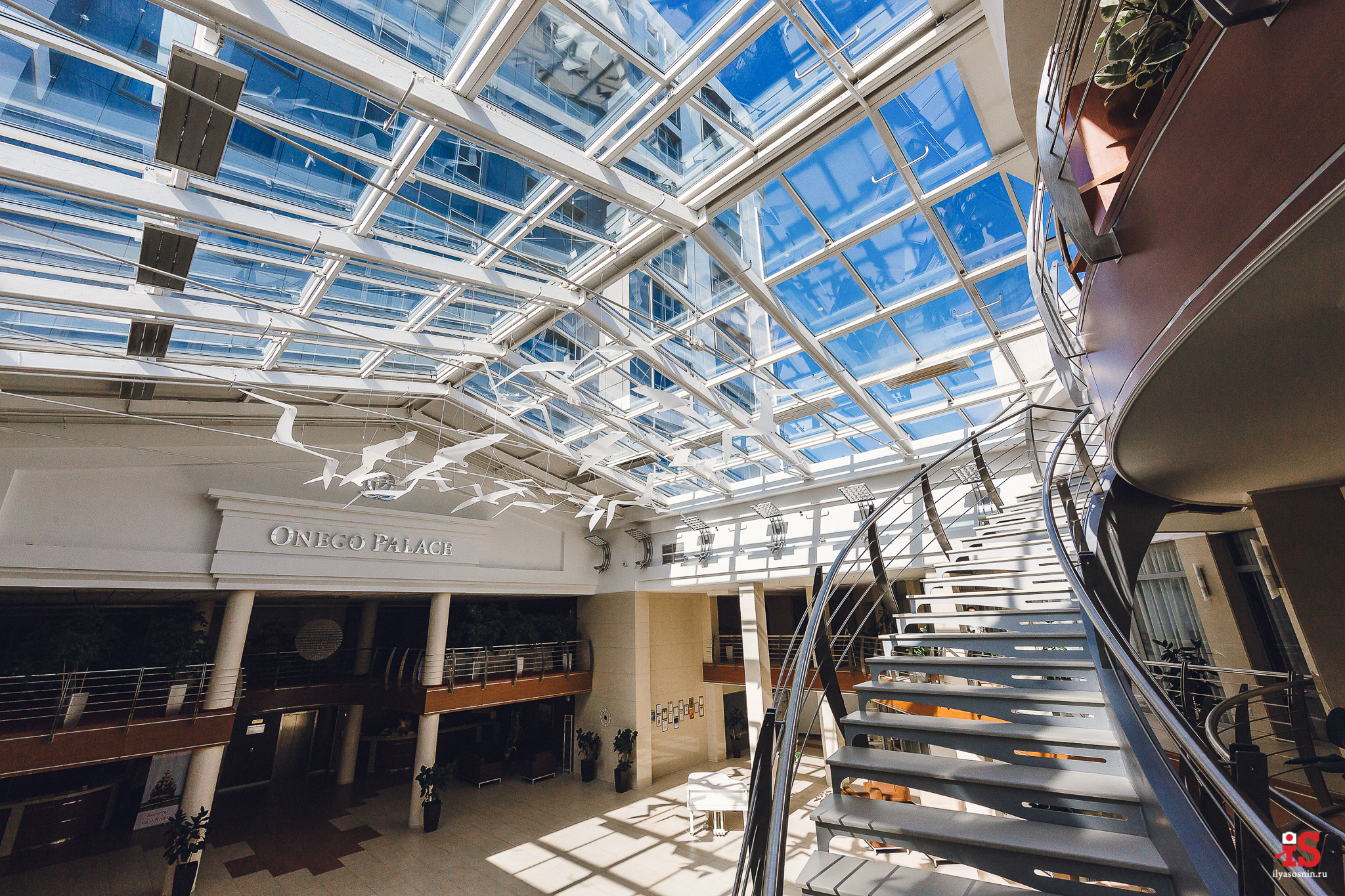 Интерьерная  фотосъемка, фото для гостиницы, фотосъемка отелей, фото для турбизнеса, фото номеров отелей, фото ресторана, фото меню отеля, конференц зал, гостевой дом в карелии, лучший фотограф интерьеров Петрозаводск Карелия, турбаза в Карелии, экскурсии по Карелии, Кижи, Петрозаводск, Илья Соснин