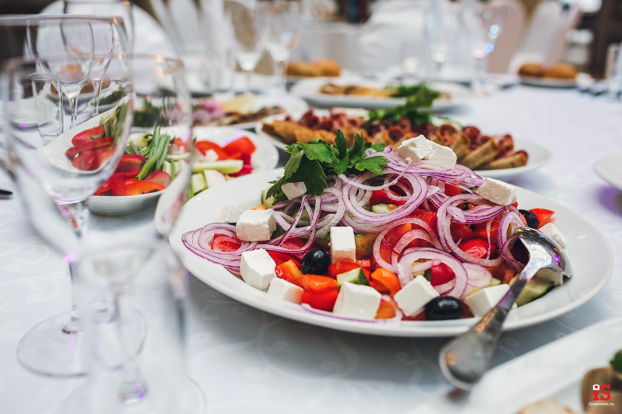 Интерьерная  фотосъемка, фото для гостиницы, фотосъемка отелей, фото для турбизнеса, фото номеров отелей, фото ресторана, фото меню отеля, конференц зал, гостевой дом в карелии, лучший фотограф интерьеров Петрозаводск Карелия, турбаза в Карелии, экскурсии по Карелии, Кижи, Петрозаводск, Илья Соснин
