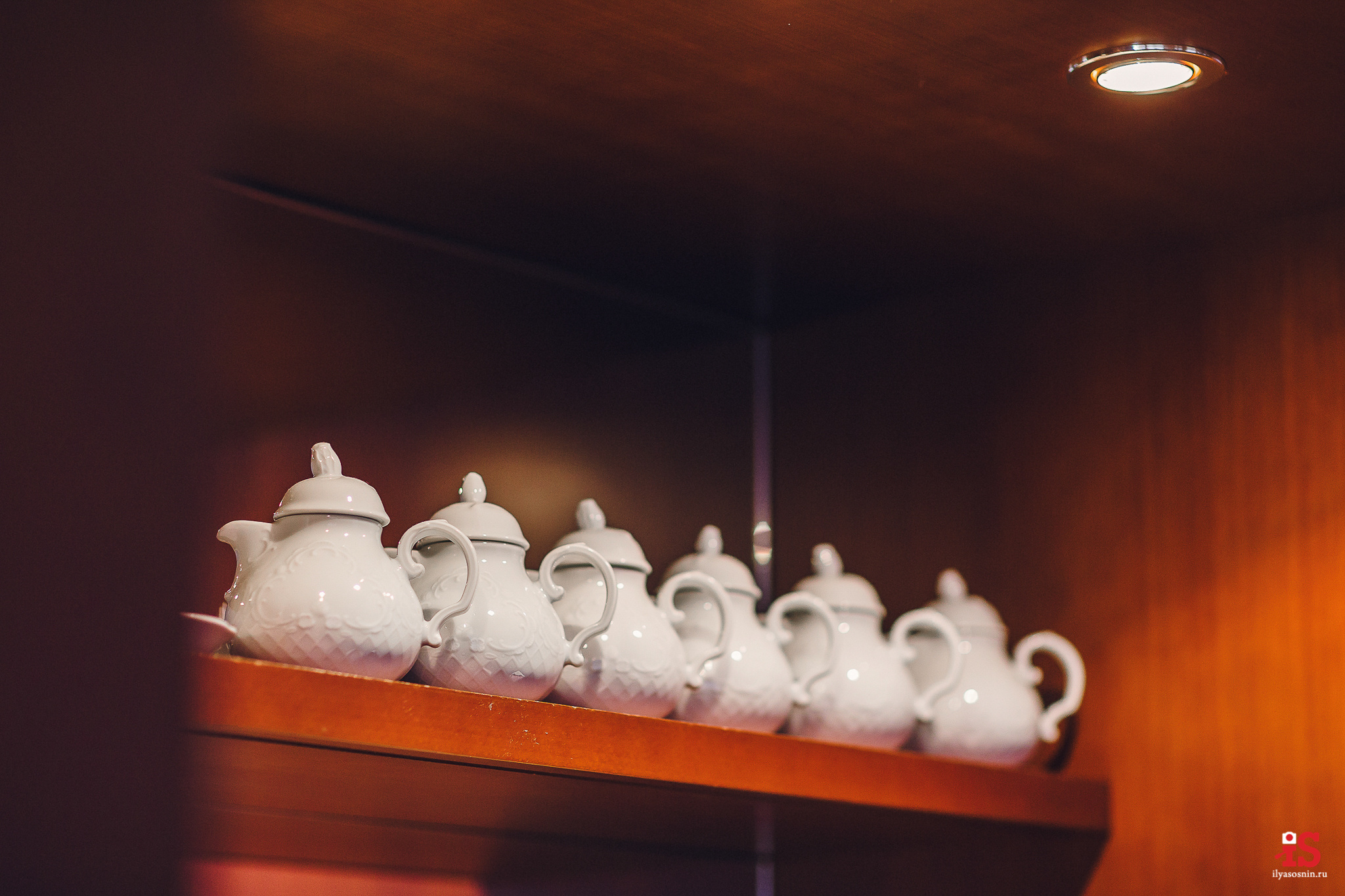 Интерьерная  фотосъемка, фото для гостиницы, фотосъемка отелей, фото для турбизнеса, фото номеров отелей, фото ресторана, фото меню отеля, конференц зал, гостевой дом в карелии, лучший фотограф интерьеров Петрозаводск Карелия, турбаза в Карелии, экскурсии по Карелии, Кижи, Петрозаводск, Илья Соснин