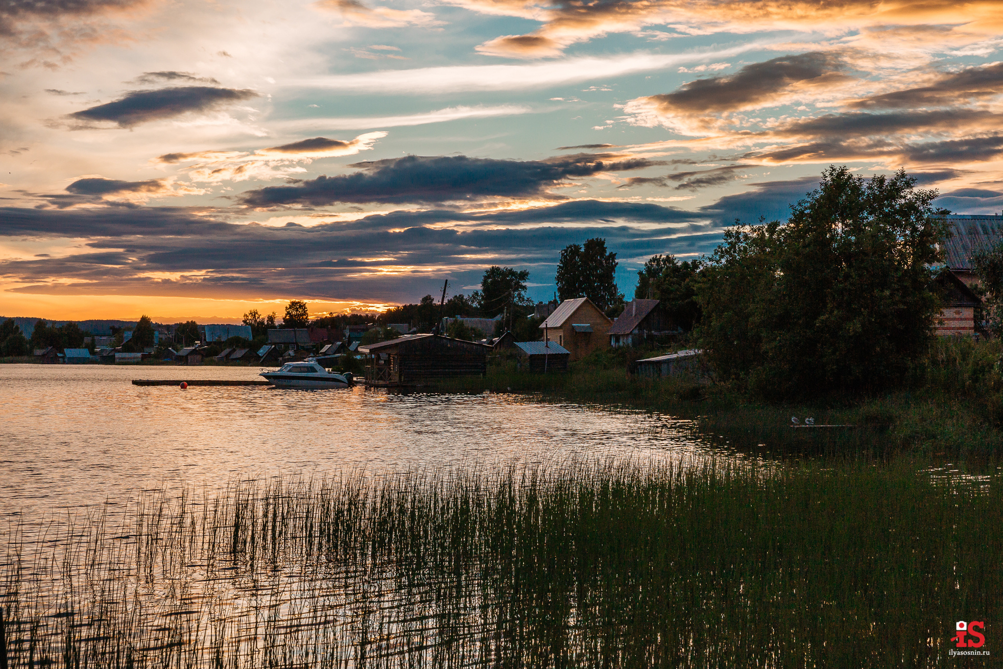 Интерьерная  фотосъемка, фото для гостиницы, фотосъемка отелей, фото для турбизнеса, фото номеров отелей, фото ресторана, фото меню отеля, конференц зал, гостевой дом в карелии, лучший фотограф интерьеров Петрозаводск Карелия, турбаза в Карелии, экскурсии по Карелии, Кижи, Петрозаводск, Илья Соснин