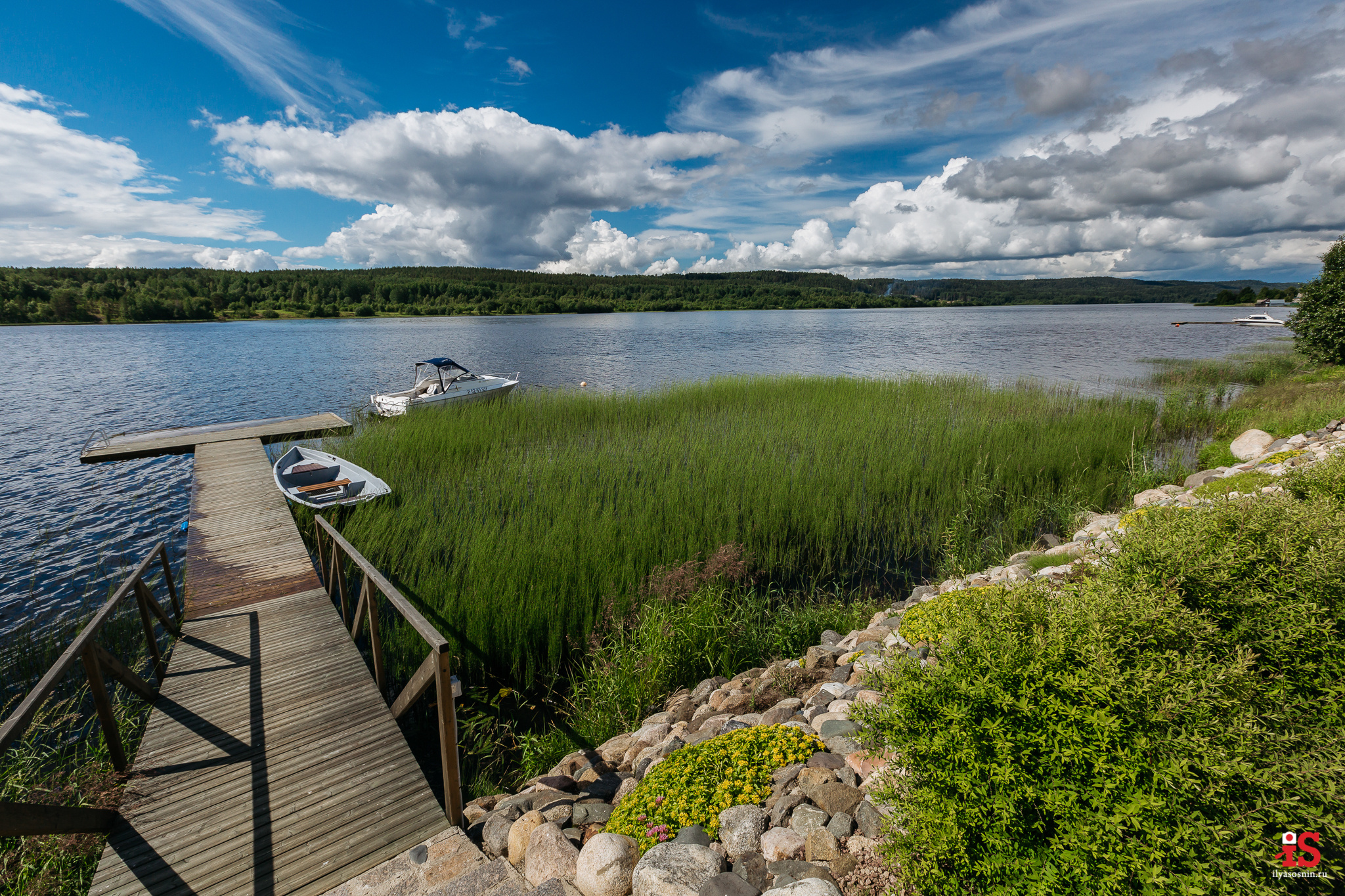 Интерьерная  фотосъемка, фото для гостиницы, фотосъемка отелей, фото для турбизнеса, фото номеров отелей, фото ресторана, фото меню отеля, конференц зал, гостевой дом в карелии, лучший фотограф интерьеров Петрозаводск Карелия, турбаза в Карелии, экскурсии по Карелии, Кижи, Петрозаводск, Илья Соснин