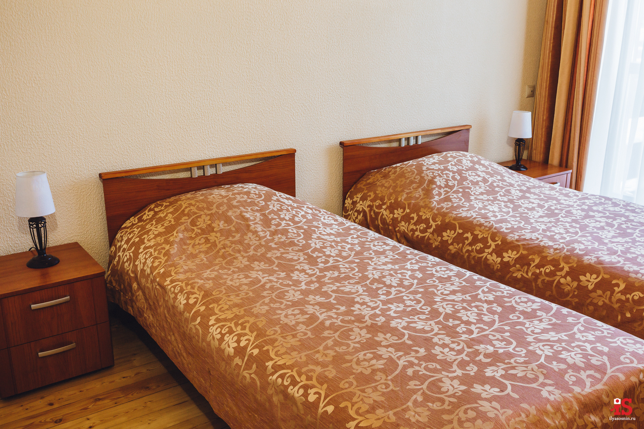 Интерьерная  фотосъемка, фото для гостиницы, фотосъемка отелей, фото для турбизнеса, фото номеров отелей, фото ресторана, фото меню отеля, конференц зал, гостевой дом в карелии, лучший фотограф интерьеров Петрозаводск Карелия, турбаза в Карелии, экскурсии по Карелии, Кижи, Петрозаводск, фотограф интерьеров Илья Соснин