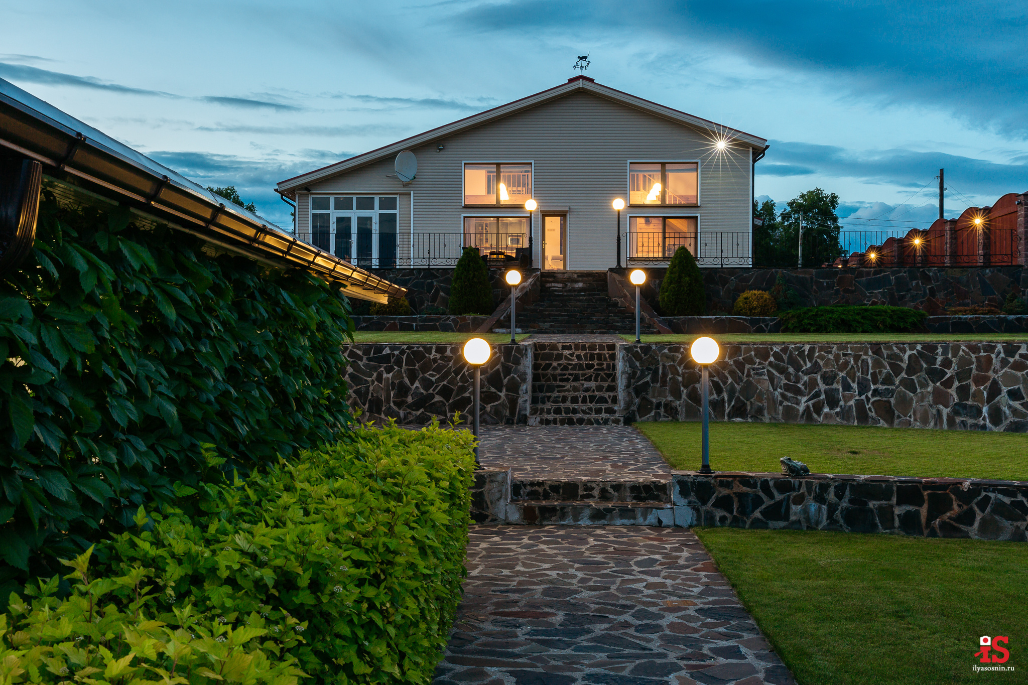 Интерьерная  фотосъемка, фото для гостиницы, фотосъемка отелей, фото для турбизнеса, фото номеров отелей, фото ресторана, фото меню отеля, конференц зал, гостевой дом в карелии, лучший фотограф интерьеров Петрозаводск Карелия, турбаза в Карелии, экскурсии по Карелии, Кижи, Петрозаводск, Илья Соснин