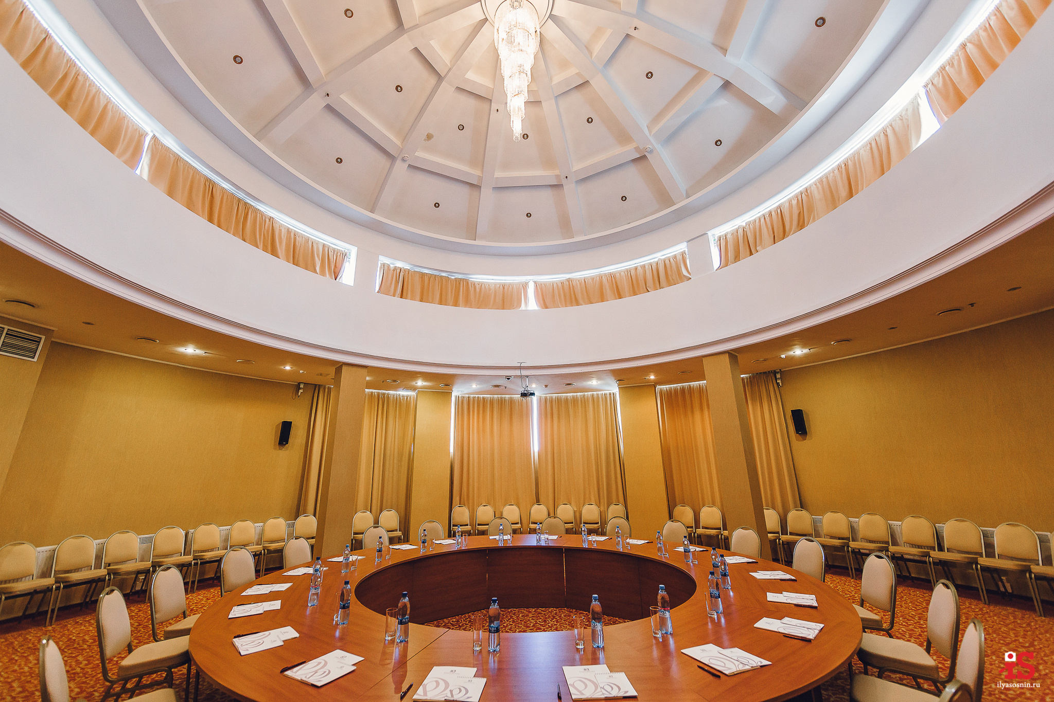 Интерьерная  фотосъемка, фото для гостиницы, фотосъемка отелей, фото для турбизнеса, фото номеров отелей, фото ресторана, фото меню отеля, конференц зал, гостевой дом в карелии, лучший фотограф интерьеров Петрозаводск Карелия, турбаза в Карелии, экскурсии по Карелии, Кижи, Петрозаводск, Илья Соснин