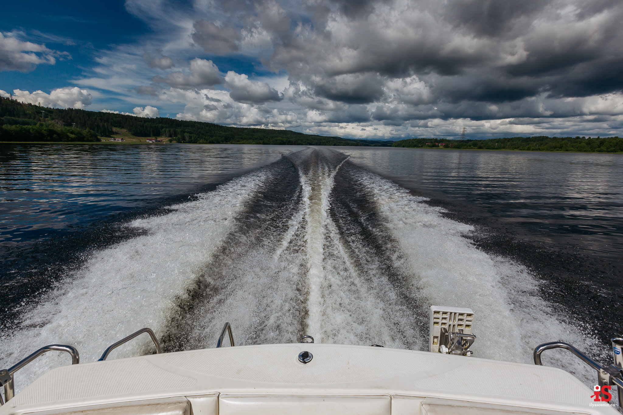 Интерьерная  фотосъемка, фото для гостиницы, фотосъемка отелей, фото для турбизнеса, фото номеров отелей, фото ресторана, фото меню отеля, конференц зал, гостевой дом в карелии, лучший фотограф интерьеров Петрозаводск Карелия, турбаза в Карелии, экскурсии по Карелии, Кижи, Петрозаводск, Илья Соснин