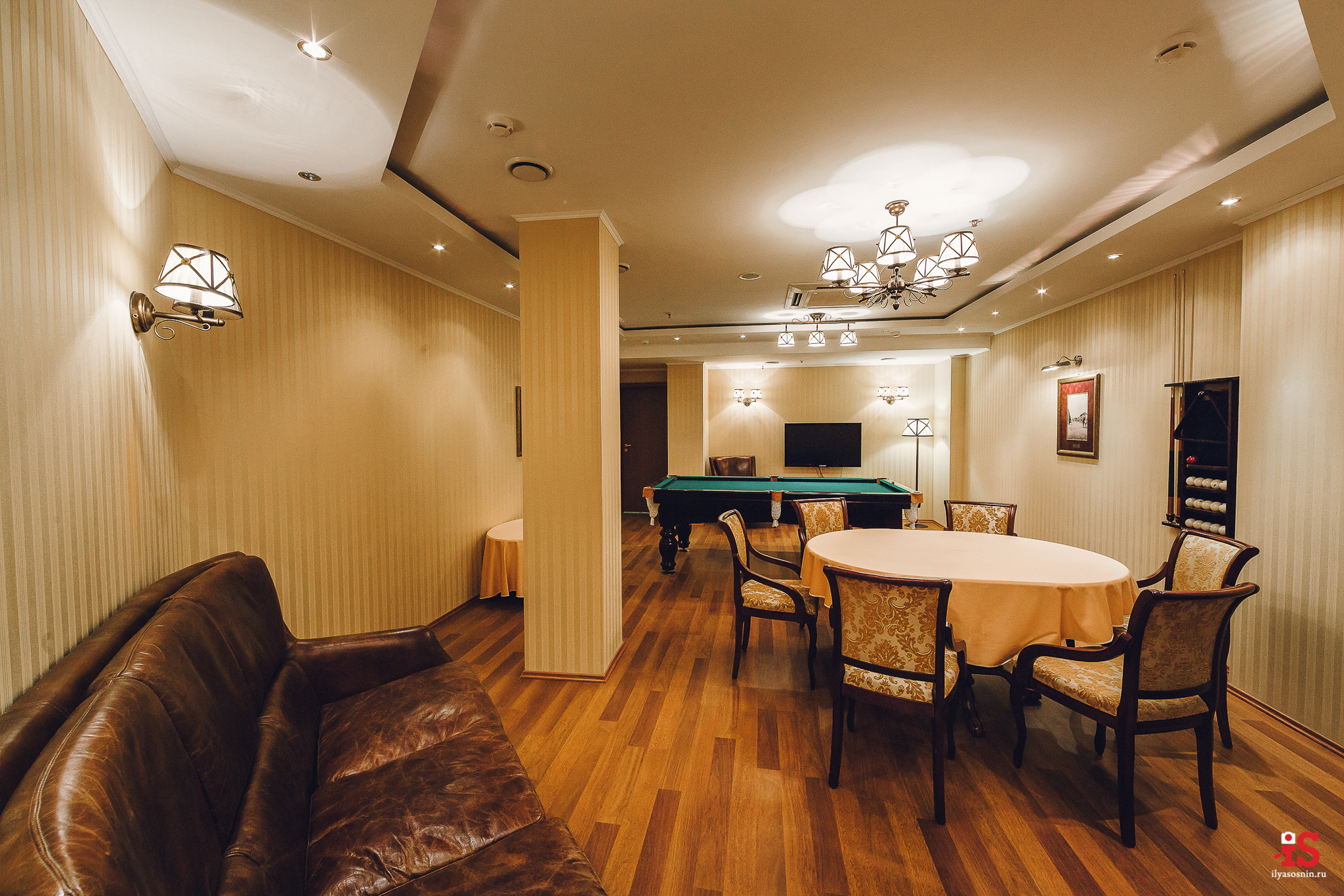 Интерьерная  фотосъемка, фото для гостиницы, фотосъемка отелей, фото для турбизнеса, фото номеров отелей, фото ресторана, фото меню отеля, конференц зал, гостевой дом в карелии, лучший фотограф интерьеров Петрозаводск Карелия, турбаза в Карелии, экскурсии по Карелии, Кижи, Петрозаводск, Илья Соснин