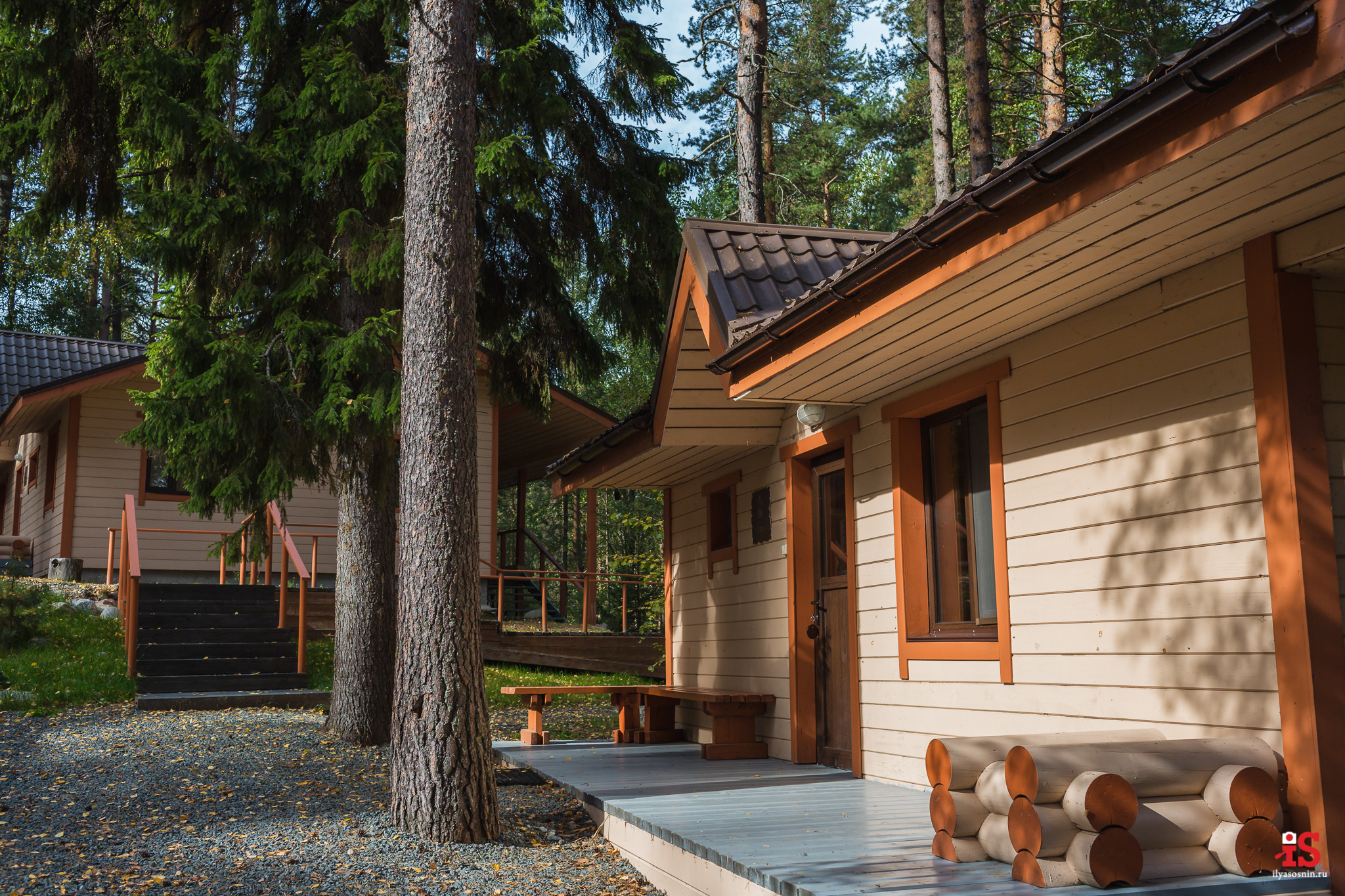 Интерьерная  фотосъемка, фото для гостиницы, фотосъемка отелей, фото для турбизнеса, фото номеров отелей, фото ресторана, фото меню отеля, конференц зал, гостевой дом в карелии, лучший фотограф интерьеров Петрозаводск Карелия, турбаза в Карелии, база отдыха на Сямозеро, фотограф Илья Соснин