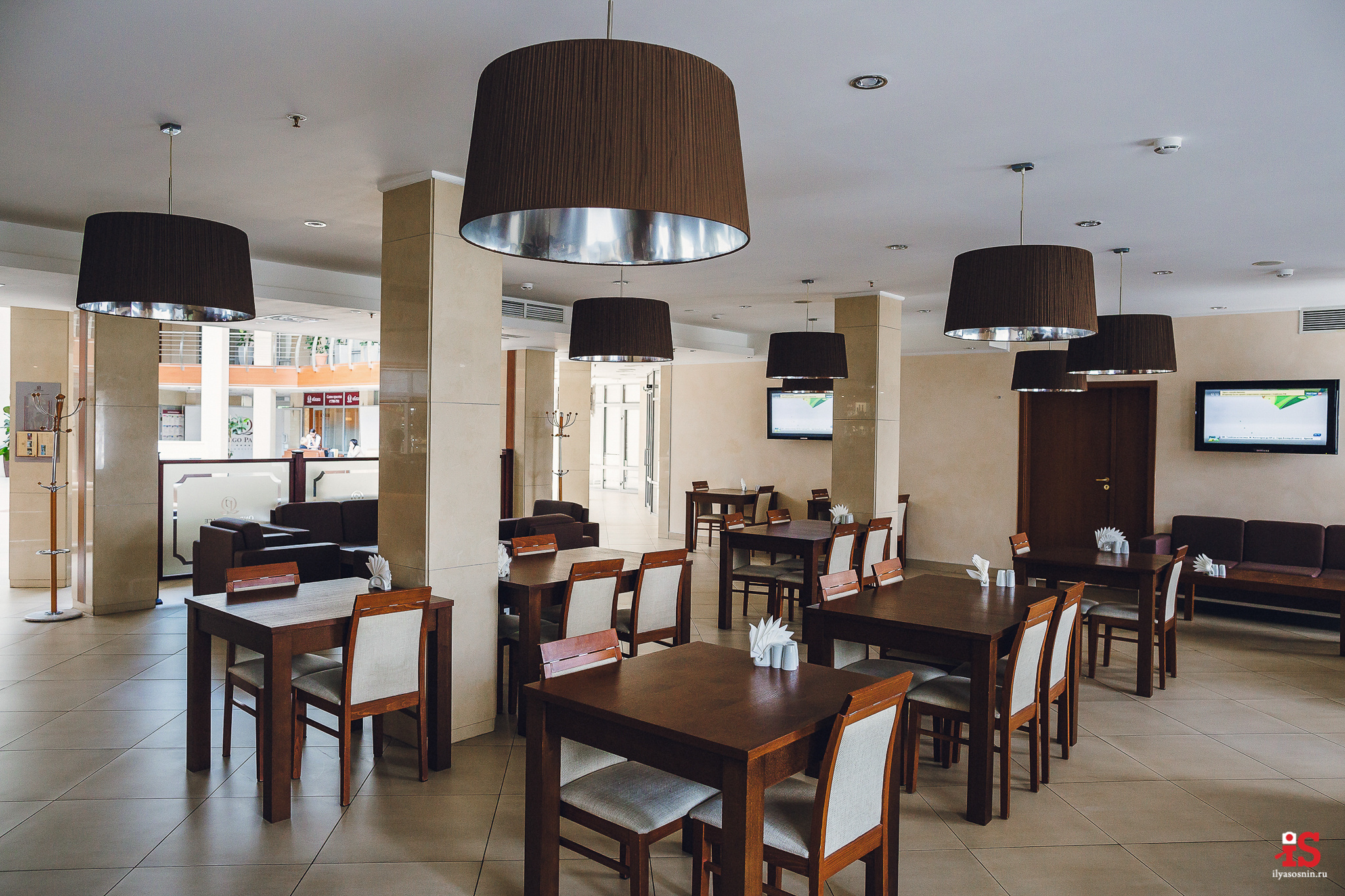 Интерьерная  фотосъемка, фото для гостиницы, фотосъемка отелей, фото для турбизнеса, фото номеров отелей, фото ресторана, фото меню отеля, конференц зал, гостевой дом в карелии, лучший фотограф интерьеров Петрозаводск Карелия, турбаза в Карелии, экскурсии по Карелии, Кижи, Петрозаводск, Илья Соснин