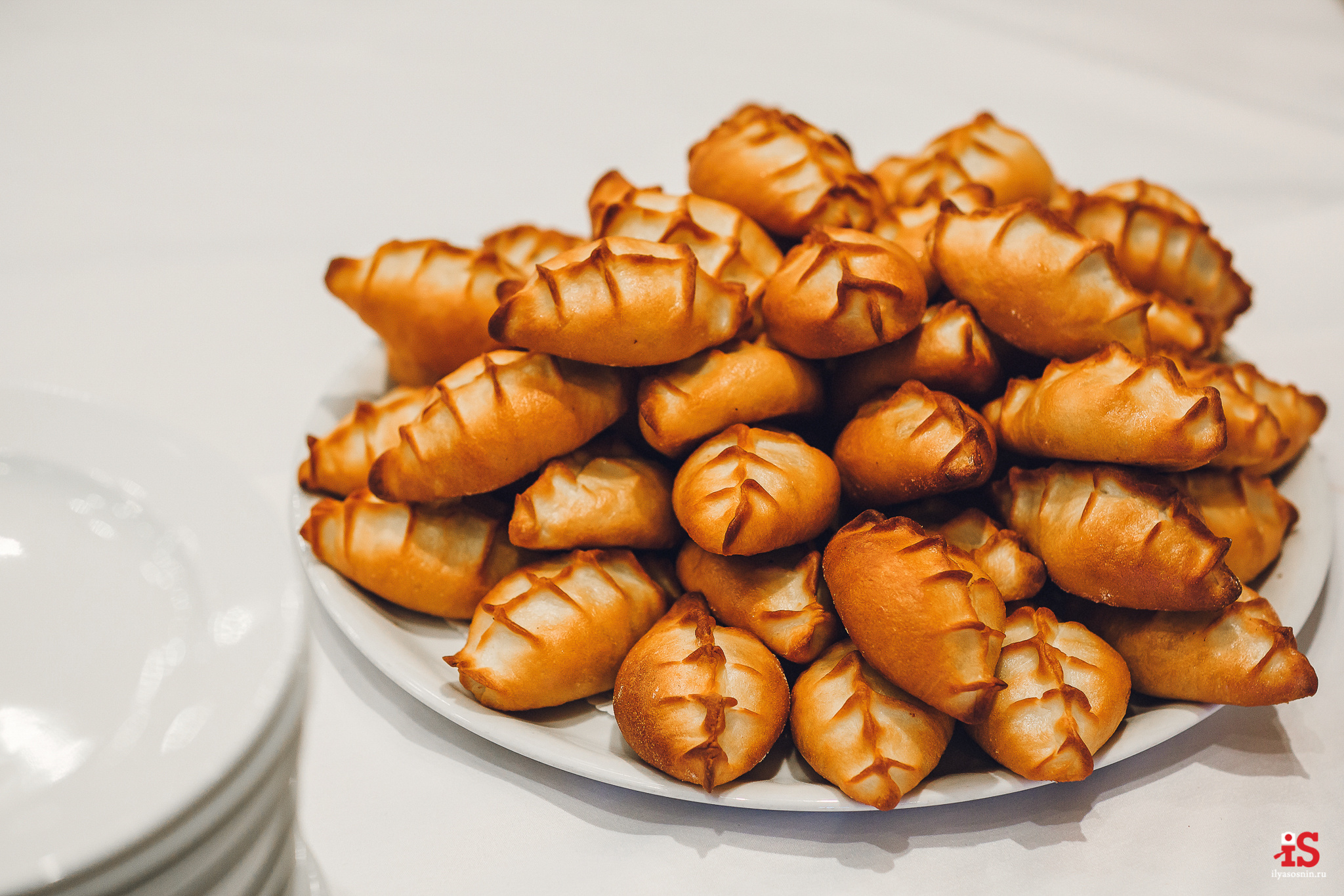 Интерьерная  фотосъемка, фото для гостиницы, фотосъемка отелей, фото для турбизнеса, фото номеров отелей, фото ресторана, фото меню отеля, конференц зал, гостевой дом в карелии, лучший фотограф интерьеров Петрозаводск Карелия, турбаза в Карелии, экскурсии по Карелии, Кижи, Петрозаводск, Илья Соснин