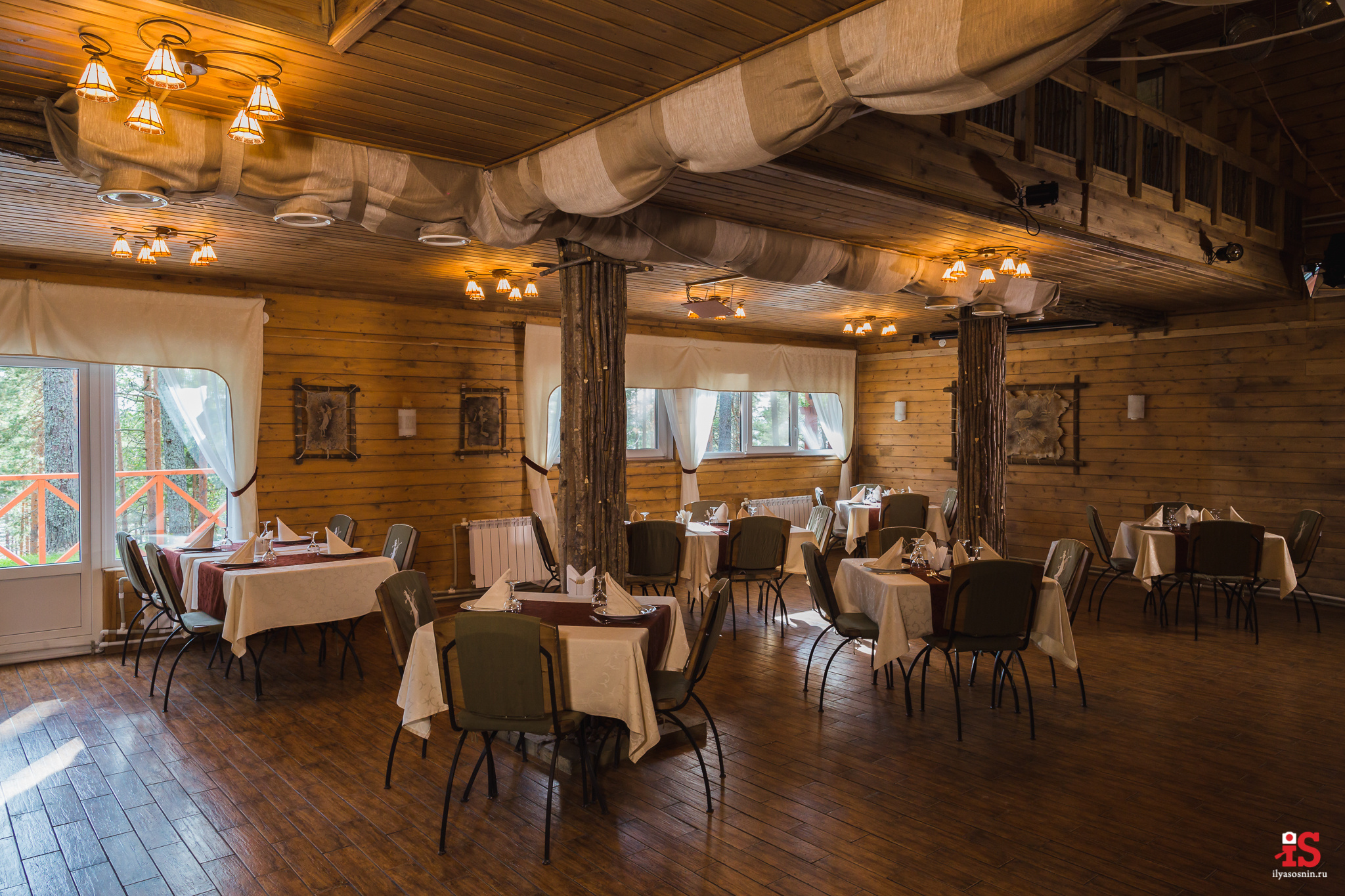 Интерьерная  фотосъемка, фото для гостиницы, фотосъемка отелей, фото для турбизнеса, фото номеров отелей, фото ресторана, фото меню отеля, конференц зал, гостевой дом в карелии, лучший фотограф интерьеров Петрозаводск Карелия, турбаза в Карелии, база отдыха на Сямозеро, фотограф Илья Соснин